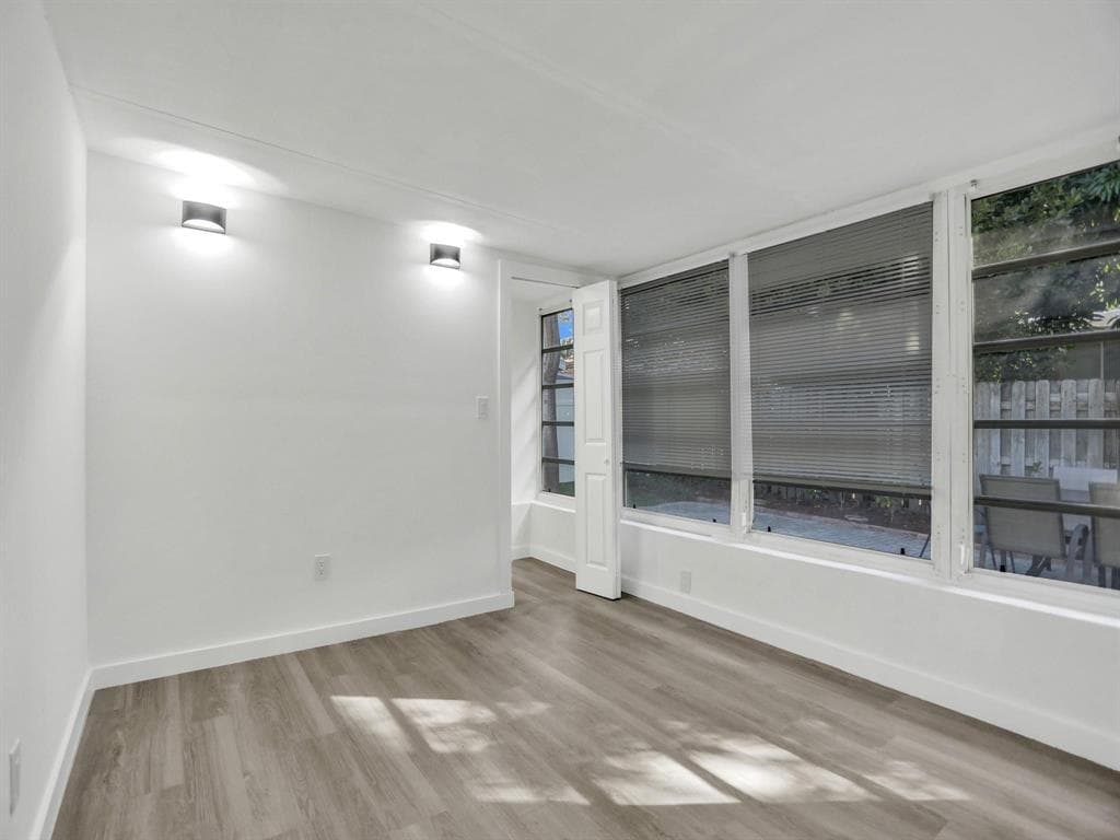 708 NE 24th Avenue, Pompano Beach, FL 33062 — photo 19 of 48