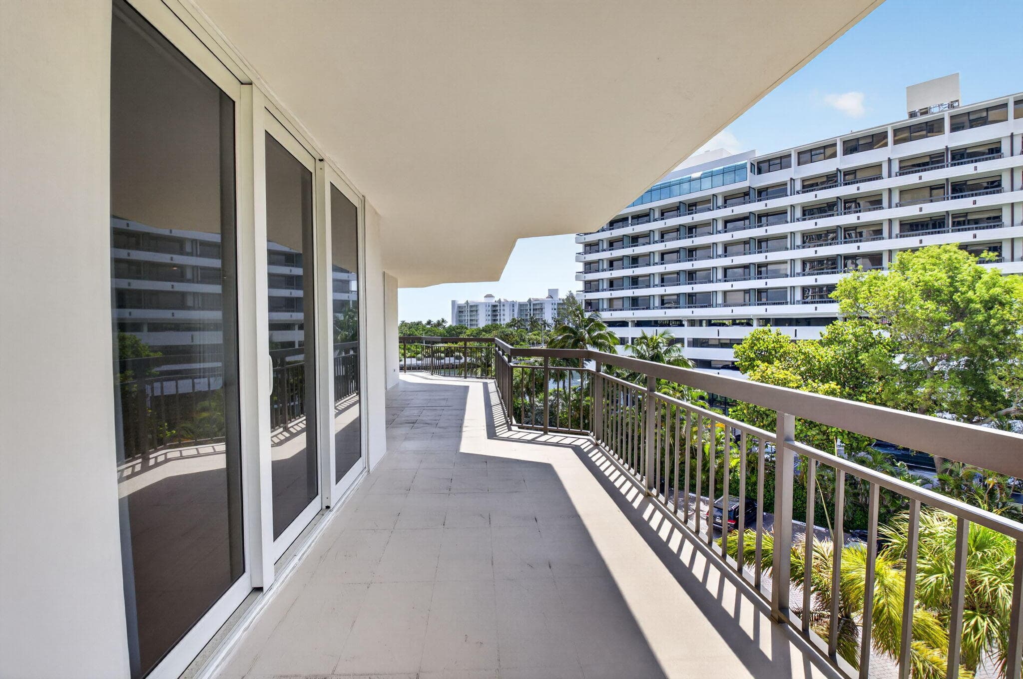 901 E Camino 4c, Boca Raton, FL 33432 — photo 55 of 71