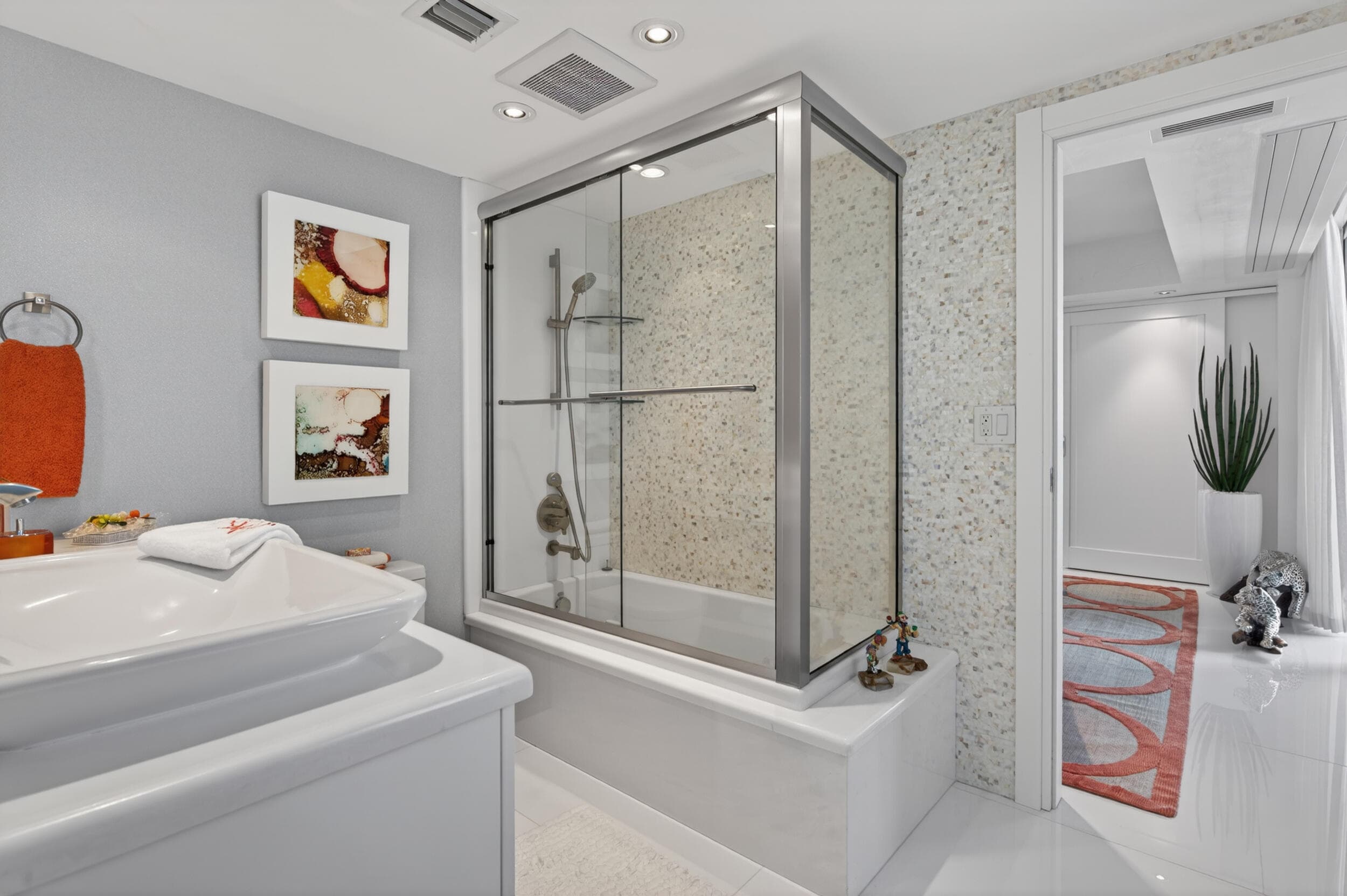 10155 Collins Avenue 1401, Bal Harbour, FL 33154 — photo 32 of 63