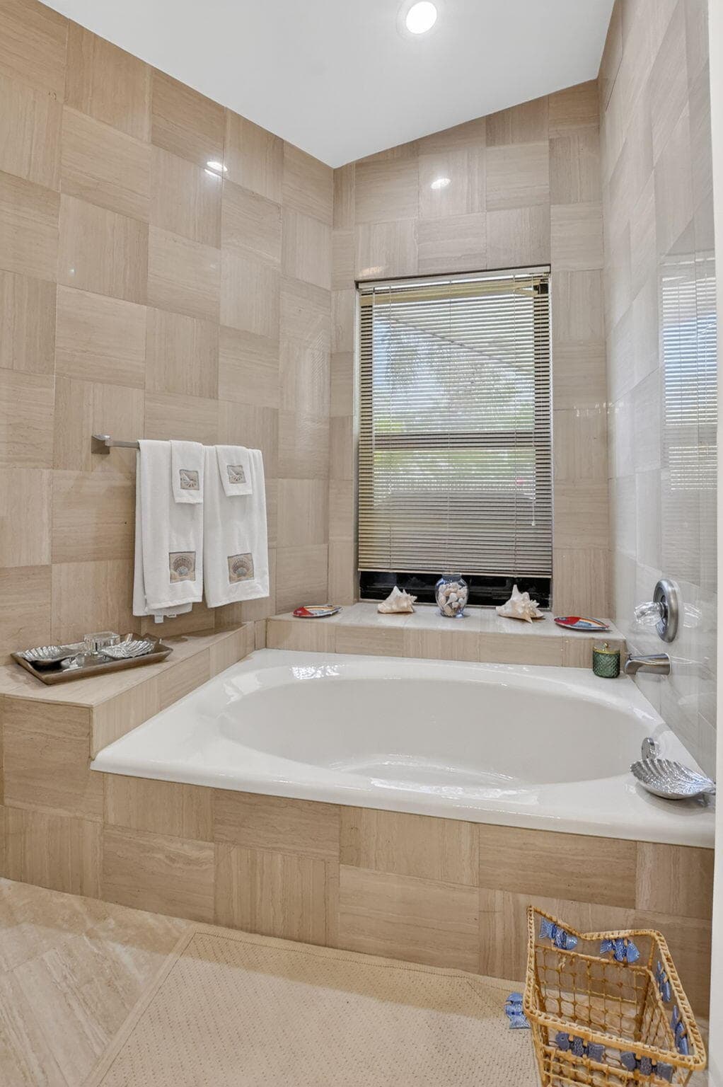 22519 W Esplanada Cir W W, Boca Raton, FL 33433 — photo 35 of 57