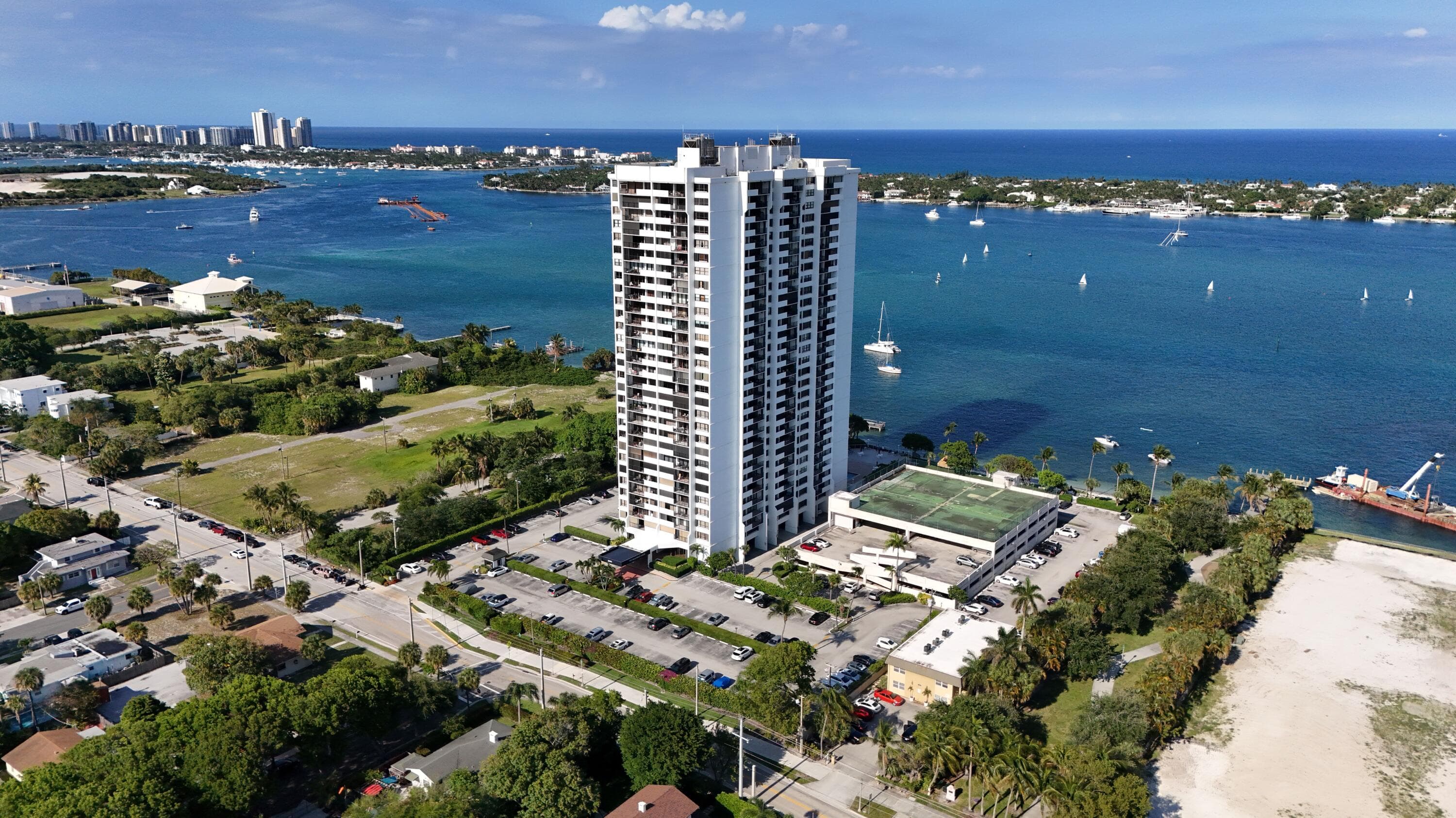 5600 N Flagler Drive 905, West Palm Beach, FL 33407 — photo 3 of 18