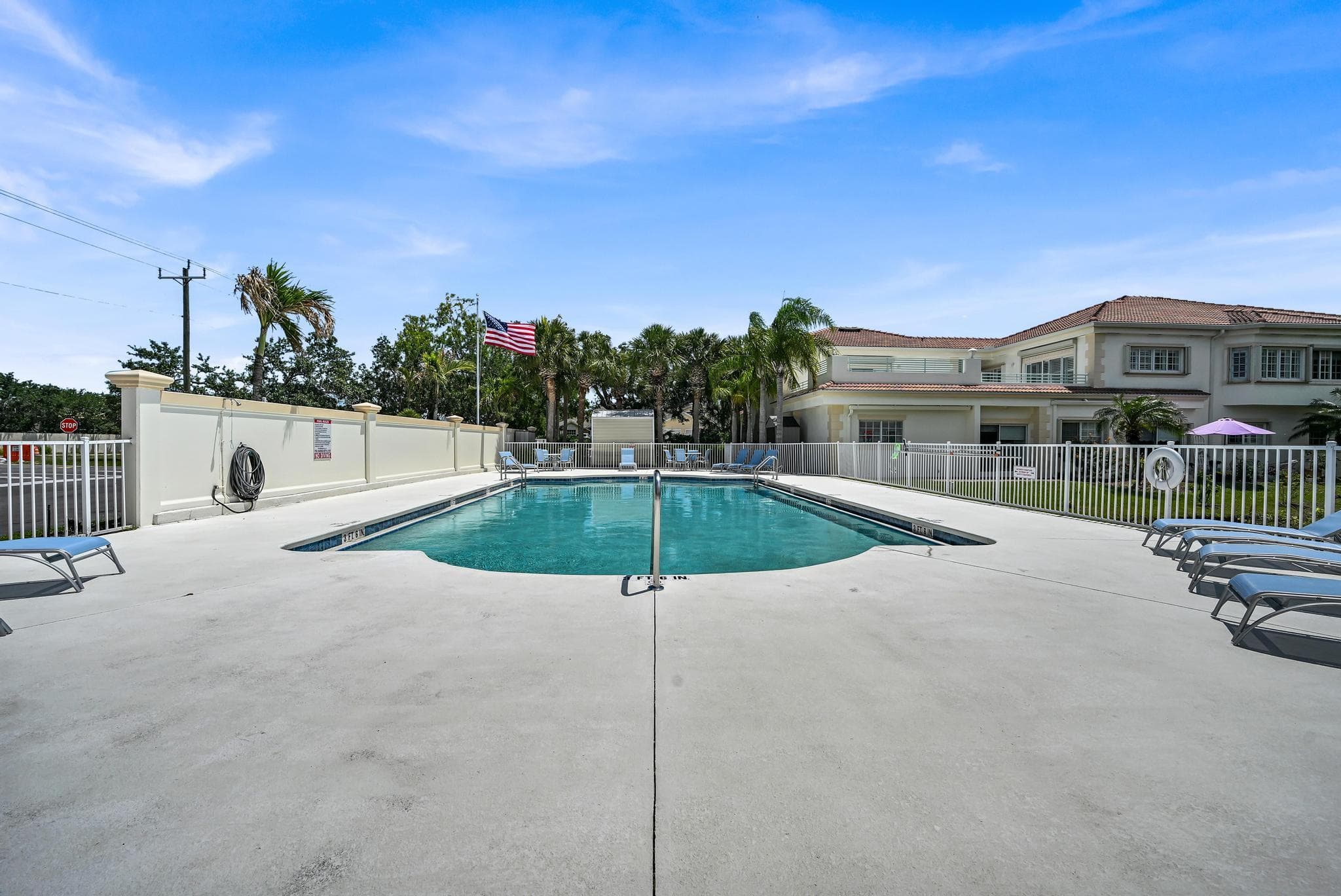 568 7th Square, Vero Beach, FL 32962 — photo 34 of 46