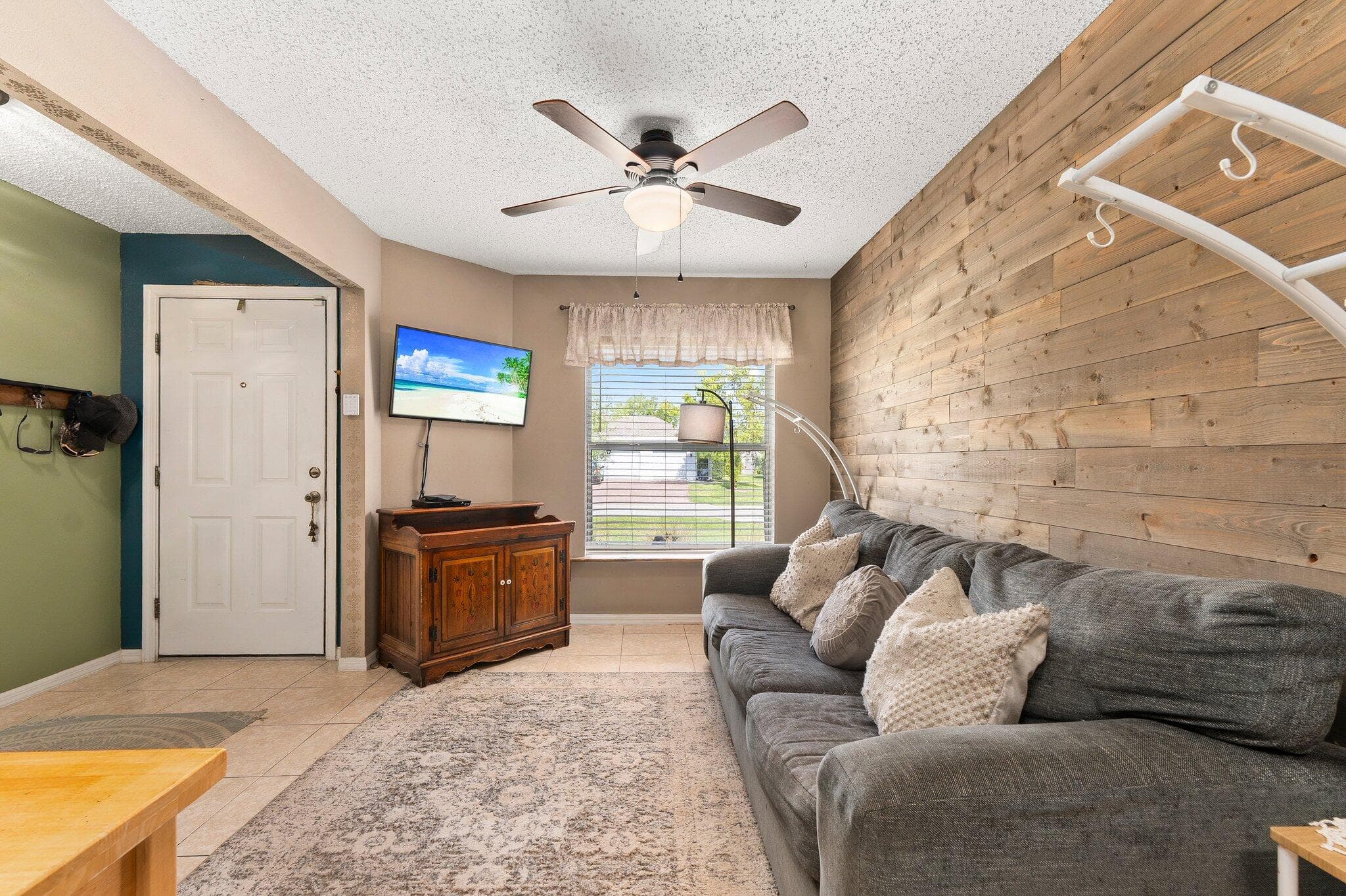 6610 NW Omega Road, Port St. Lucie, FL 34983 — photo 9 of 34