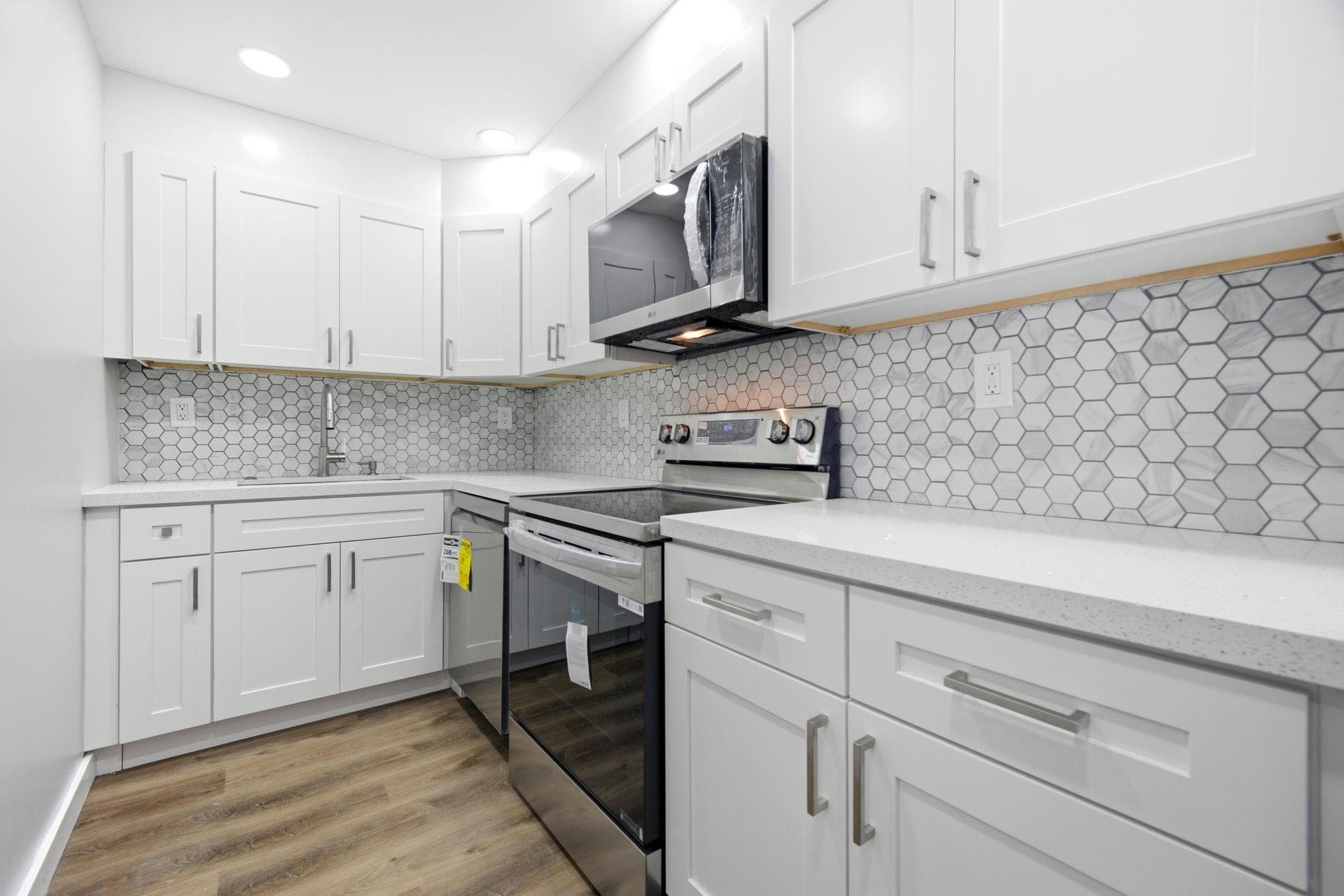 200 S Birch Road 906, Fort Lauderdale, FL 33316 — photo 7 of 32