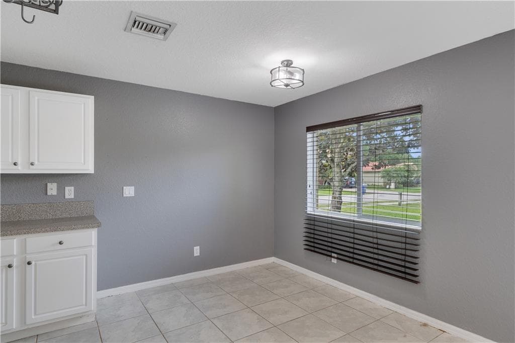 5598 43rd Court, Vero Beach, FL 32967 — photo 12 of 36