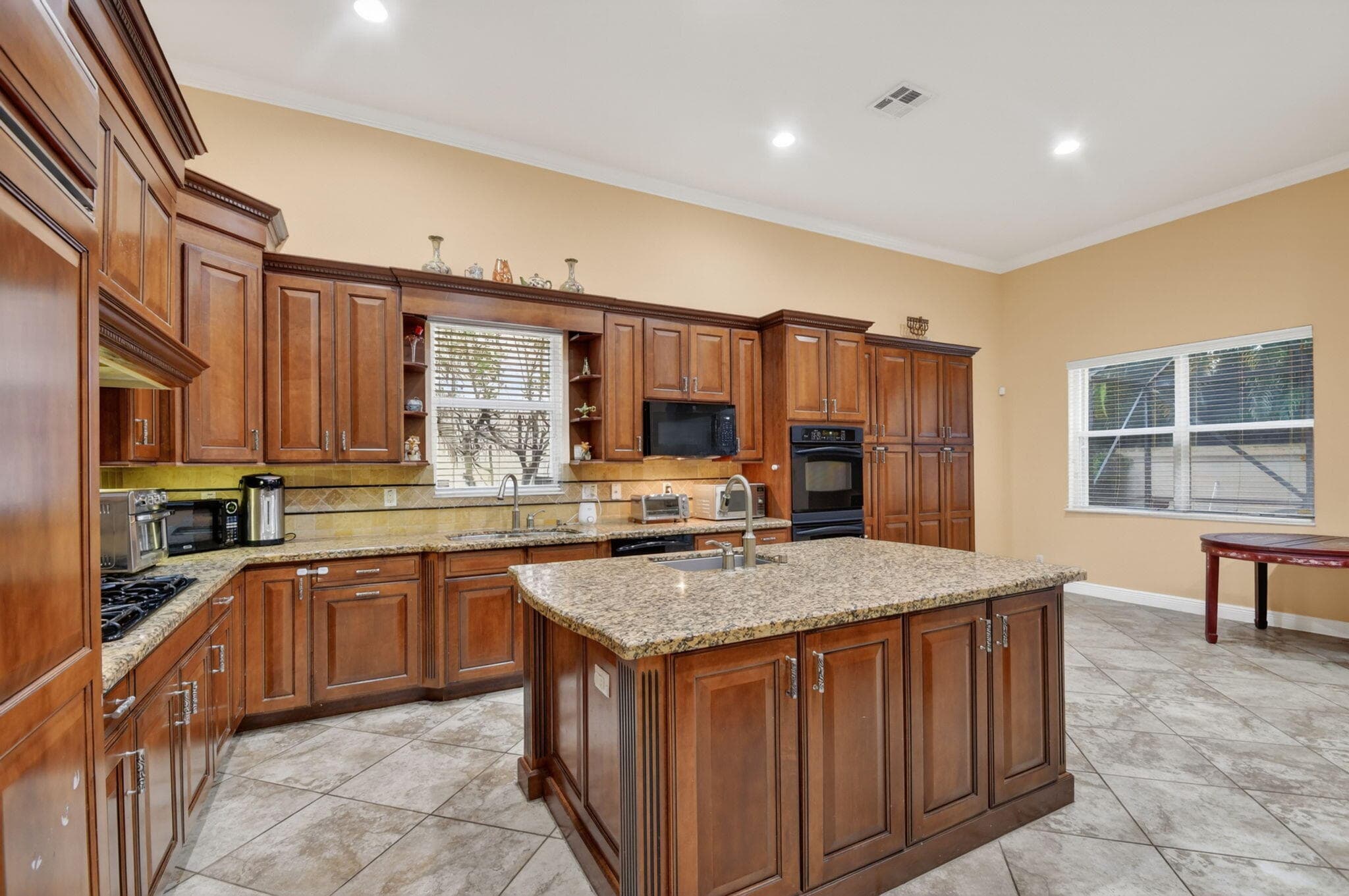 10247 Isle Wynd Court, Boynton Beach, FL 33437 — photo 31 of 78