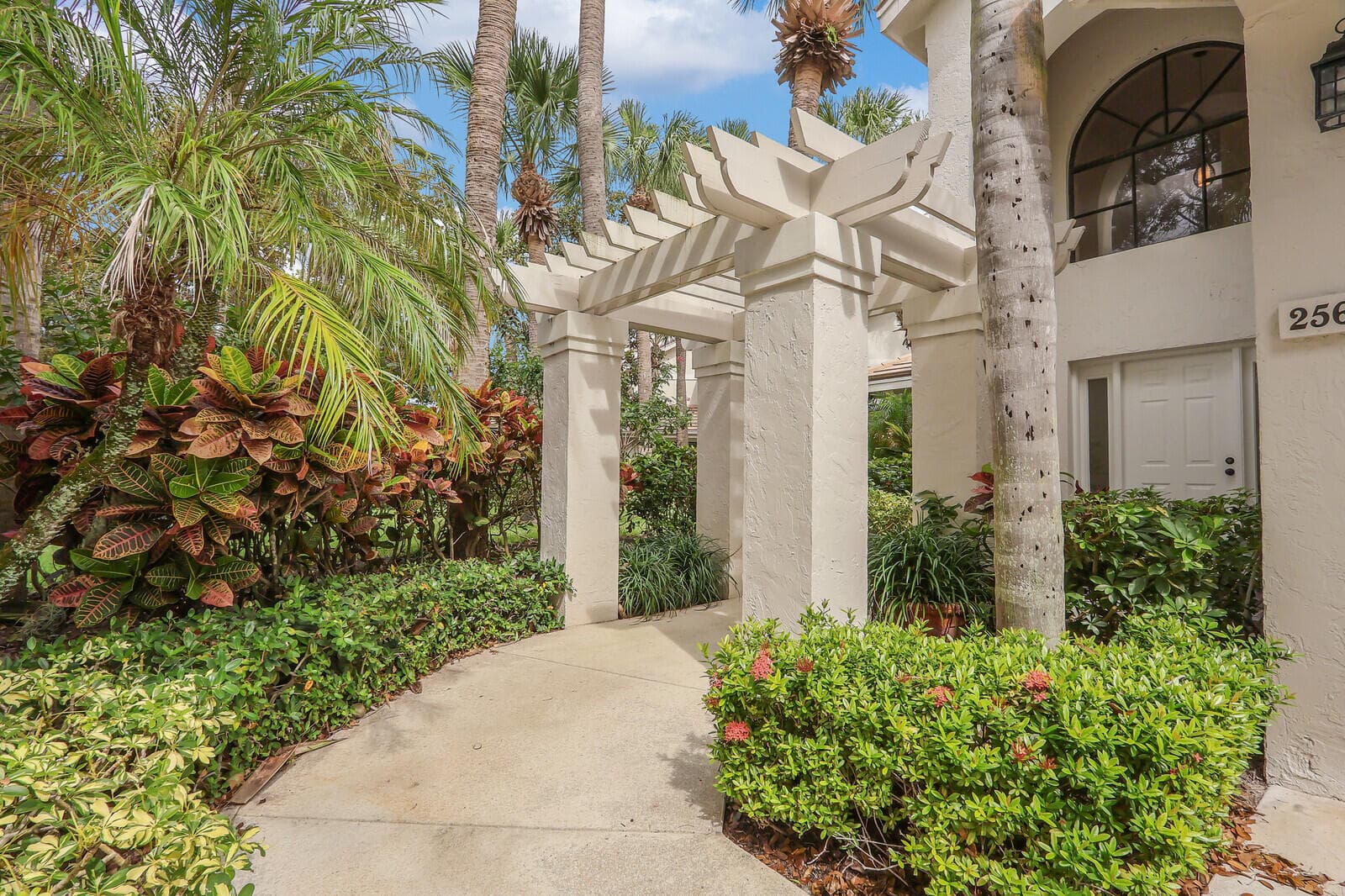 16000 W Bay Drive 256, Jupiter, FL 33477 — photo 2 of 40