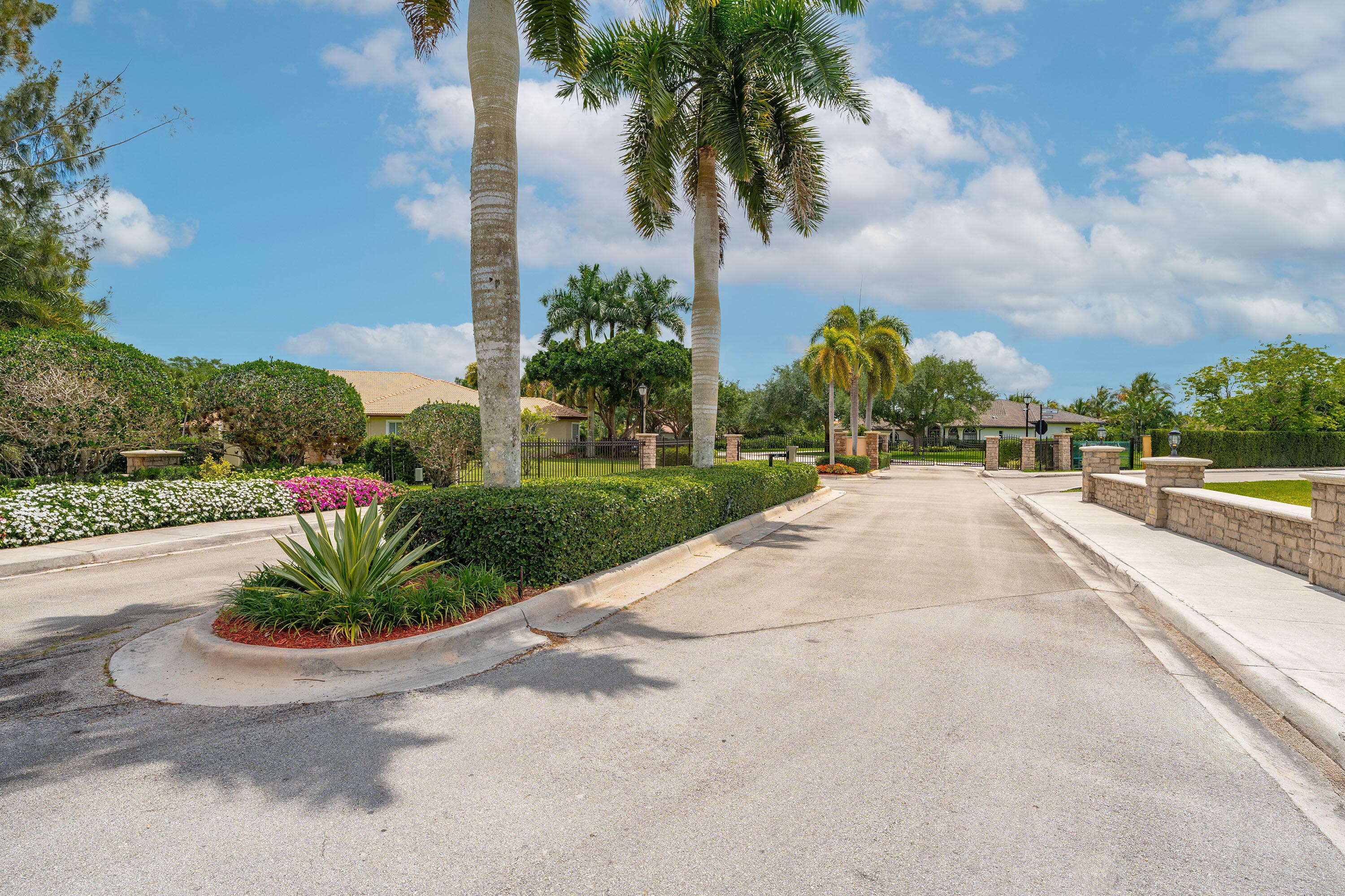 13360 SW 36th Court, Davie, FL 33330 — photo 2 of 10