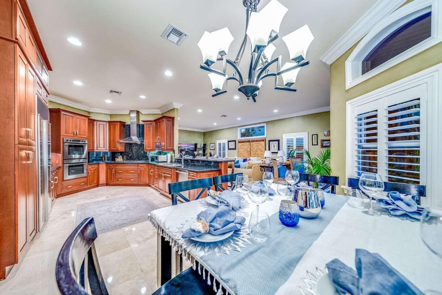 512 NE 12th Avenue, Fort Lauderdale, FL 33301 — photo 12 of 40