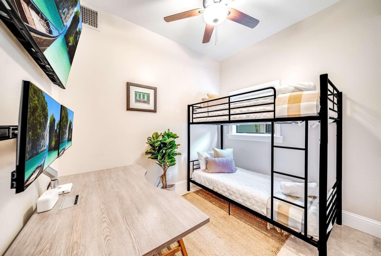 512 NE 12th Avenue, Fort Lauderdale, FL 33301 — photo 15 of 40