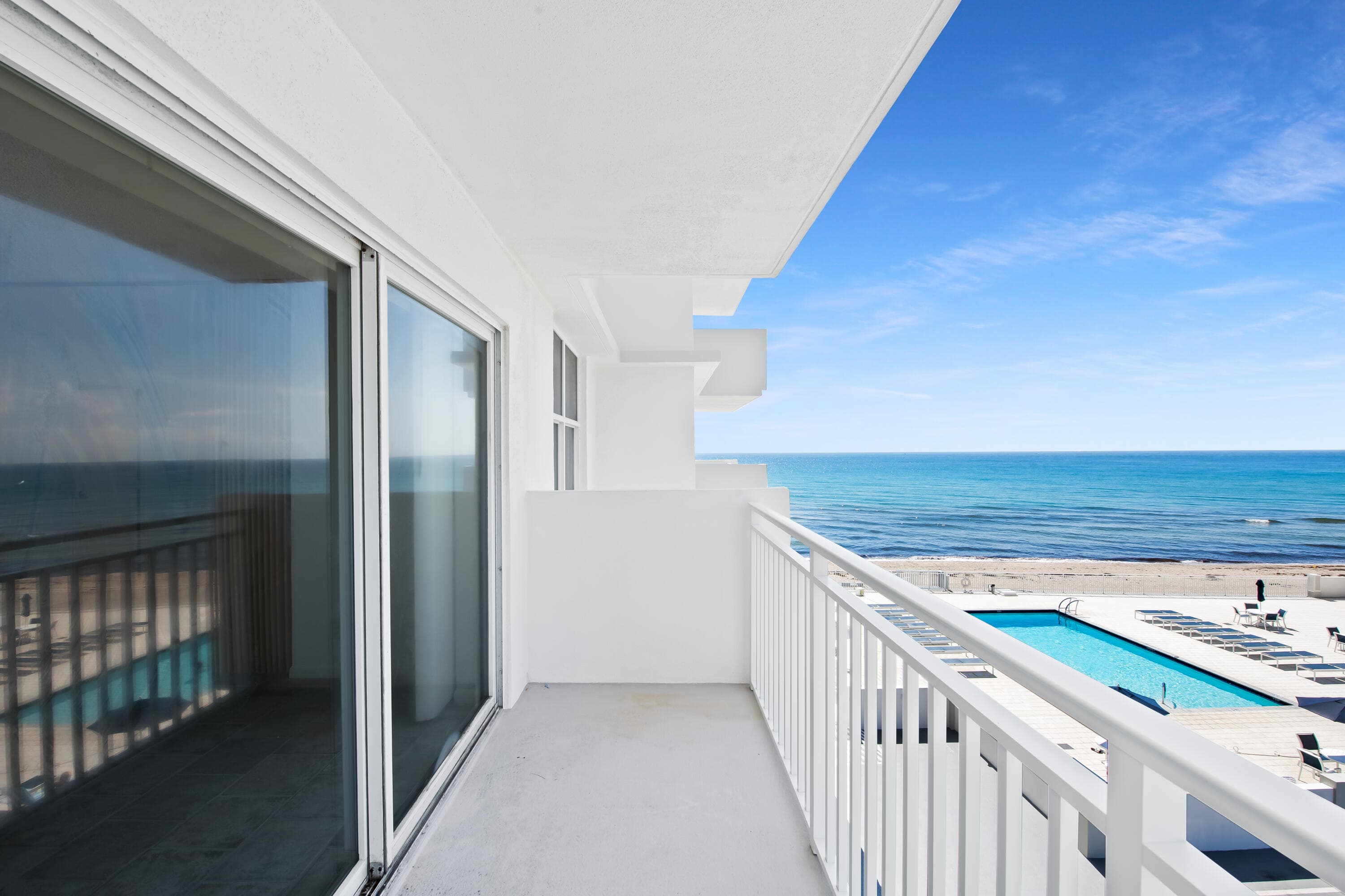 4505 S Ocean Boulevard 303, Highland Beach, FL 33487 — photo