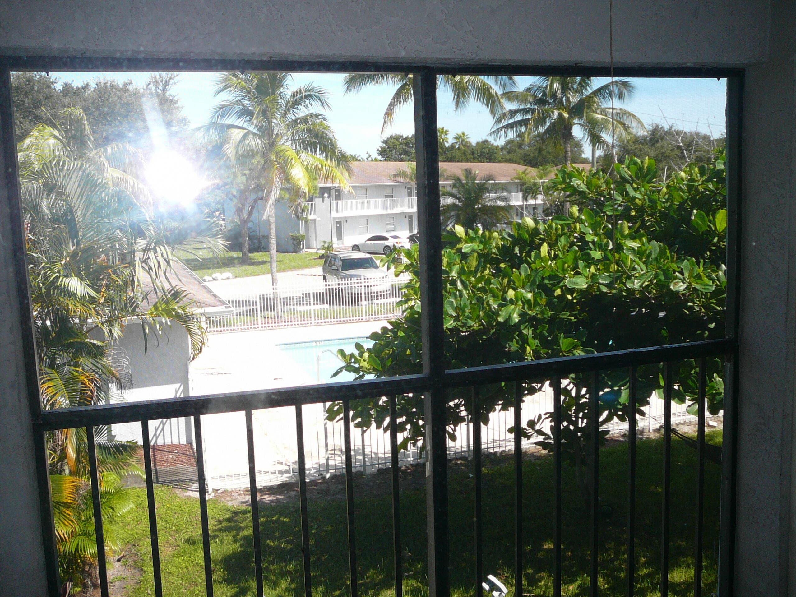 617 Ixoria Avenue, Fort Pierce, FL 34982 — photo 9 of 10