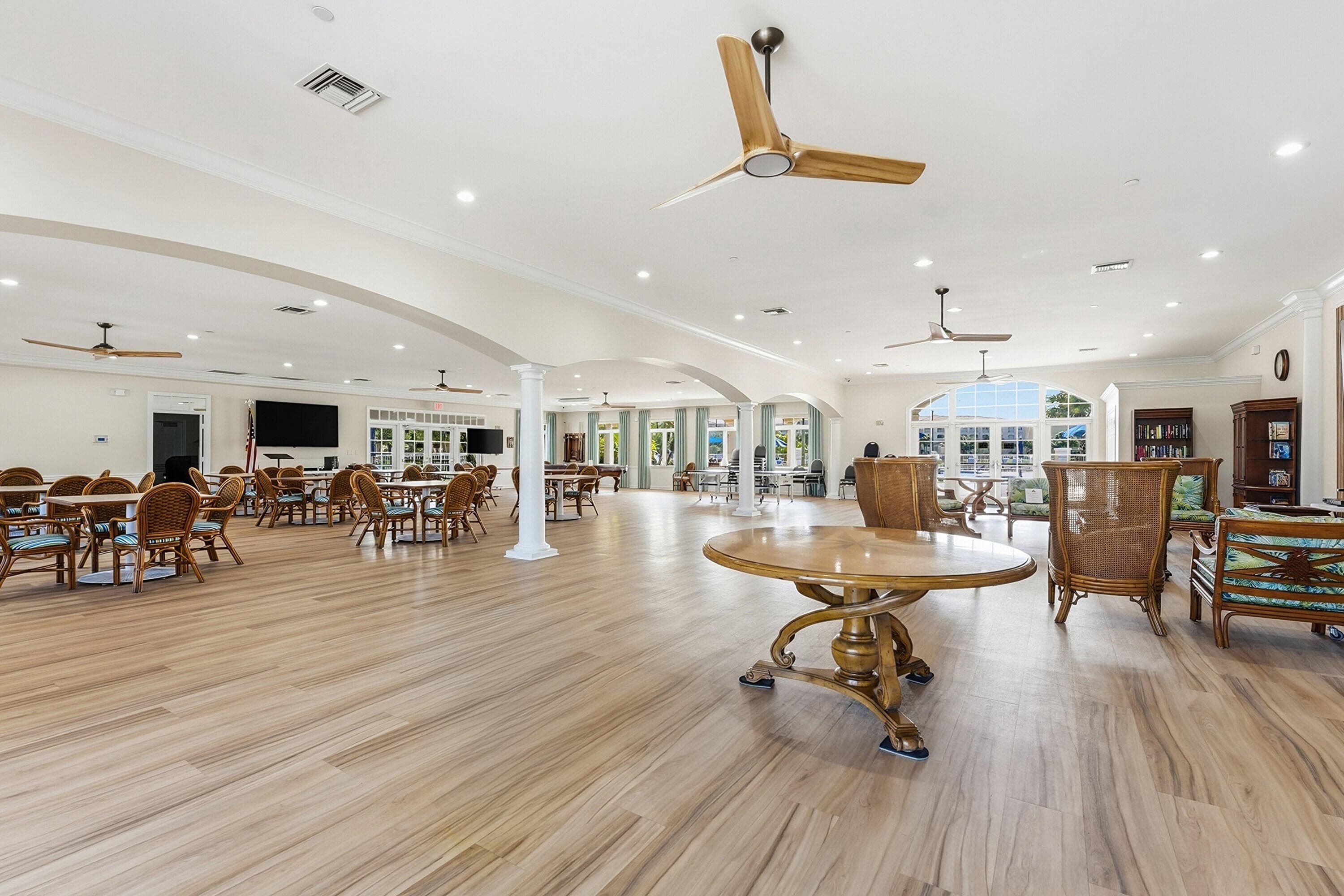 Condominium in Fort Pierce — photo 40 of 55