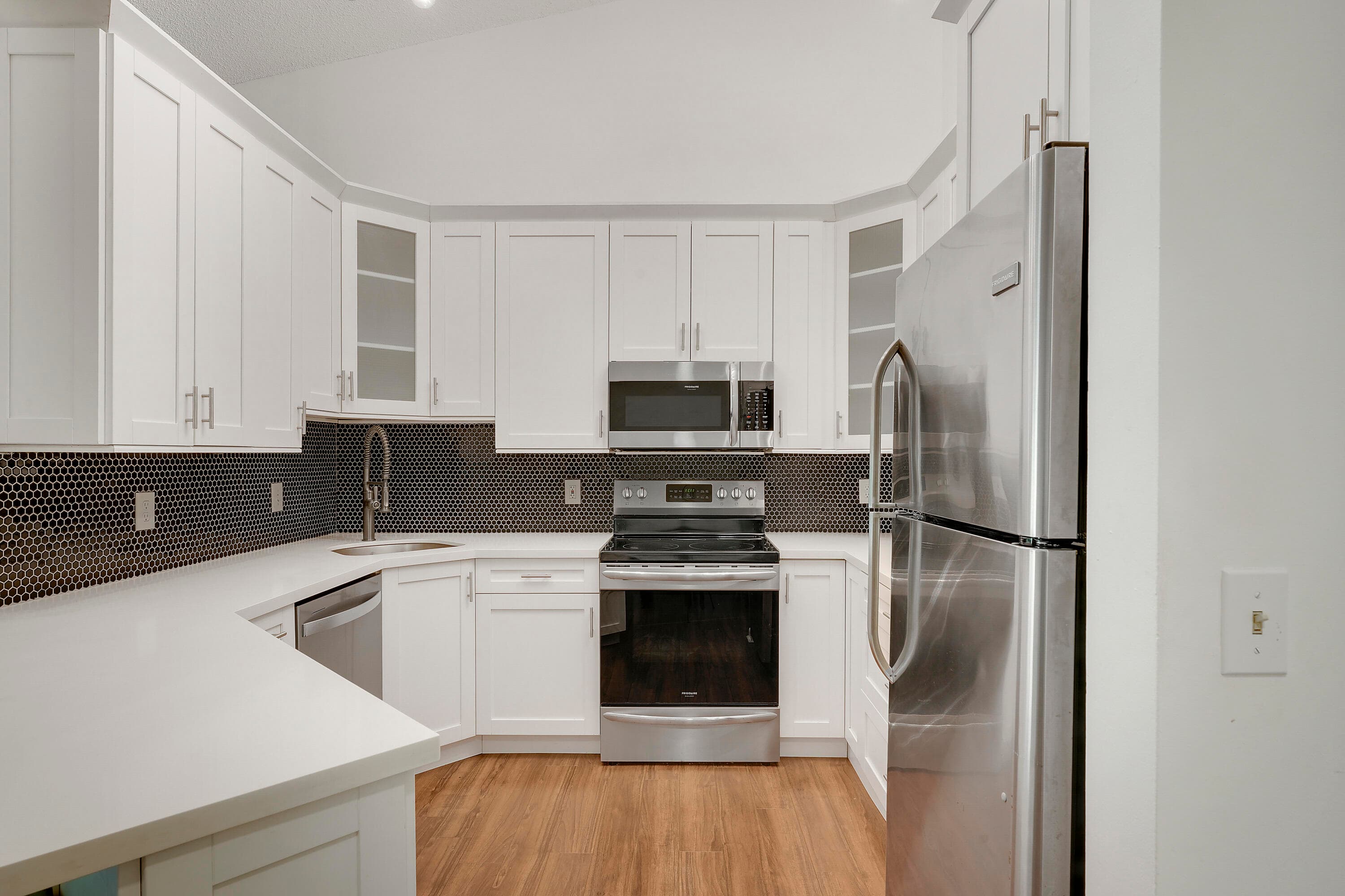 6520 Chasewood Drive Apt G, Jupiter, FL 33458 — photo 8 of 39