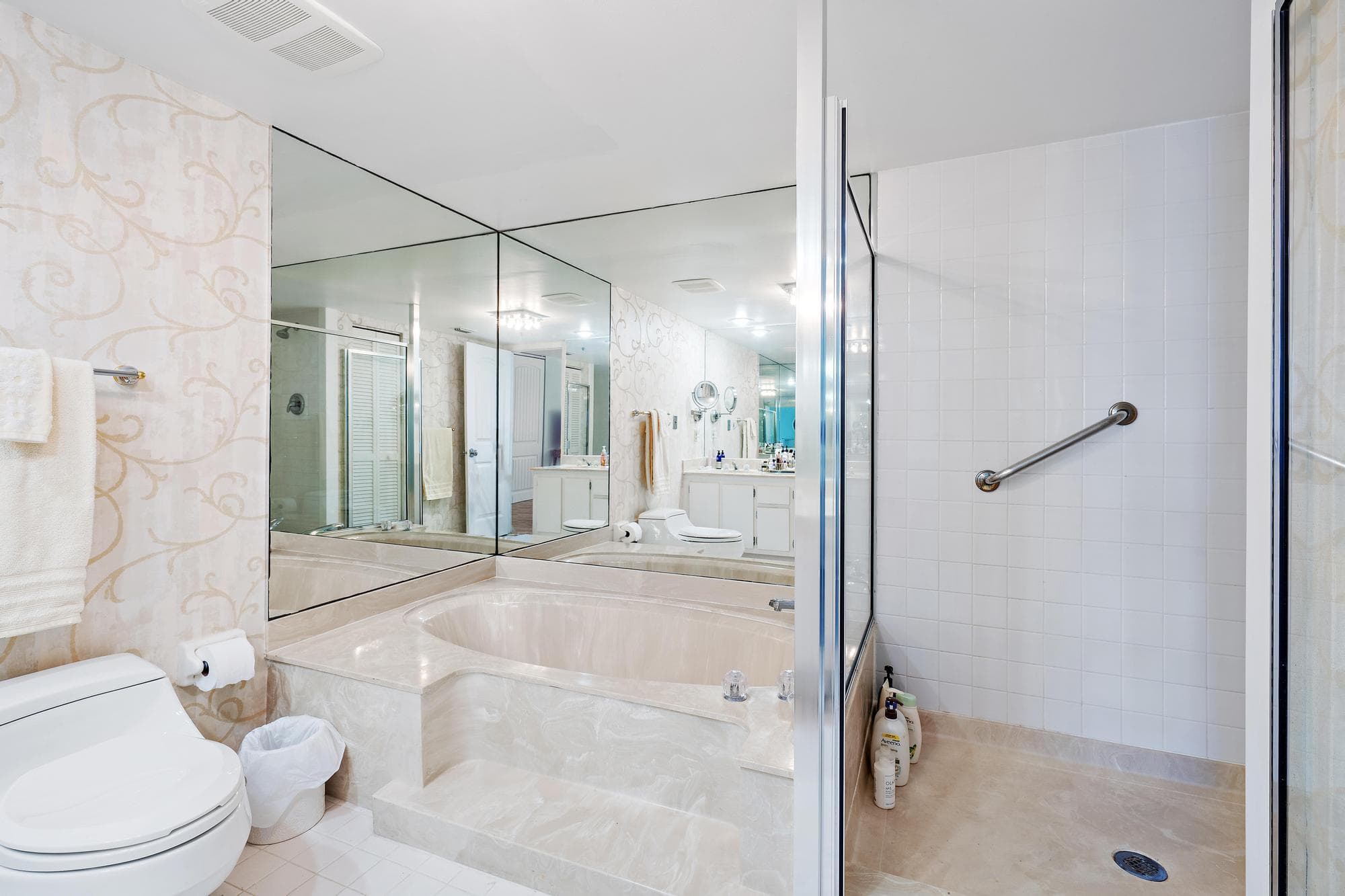 5280 N Ocean Drive 8b, Riviera Beach, FL 33404 — photo 19 of 32