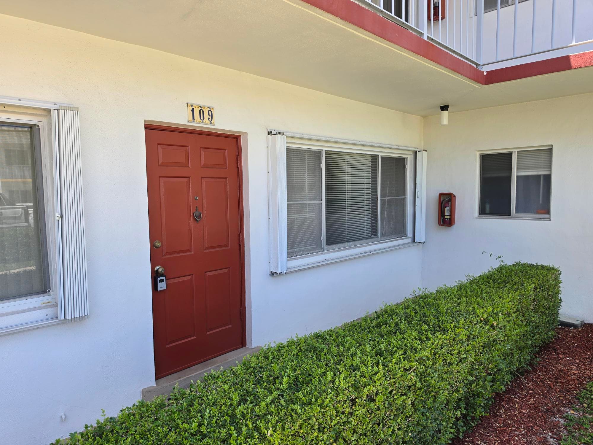 3320 Lake Osborne Drive 109, Lake Worth Beach, FL 33461 — photo 10 of 12