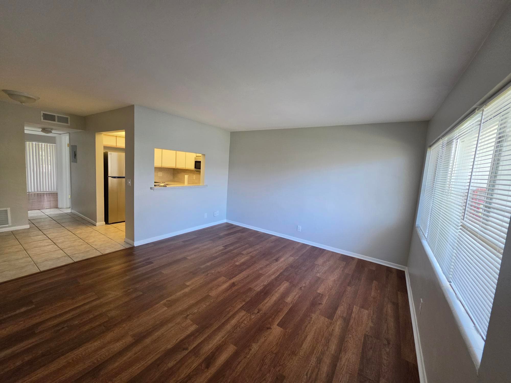 3320 Lake Osborne Drive 109, Lake Worth Beach, FL 33461 — photo 3 of 12