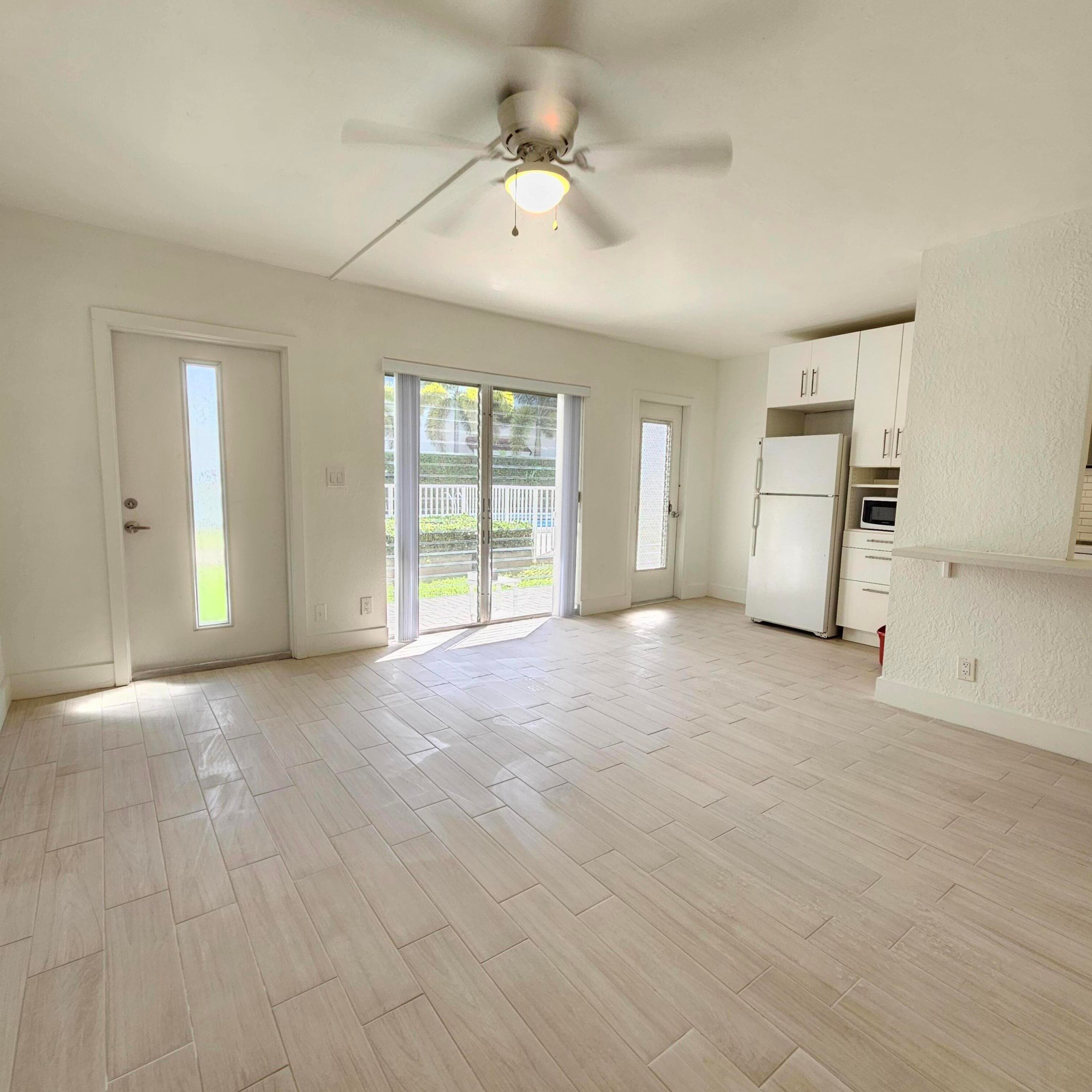1354 Bayview Drive E, Fort Lauderdale, FL 33304 — photo 8 of 20