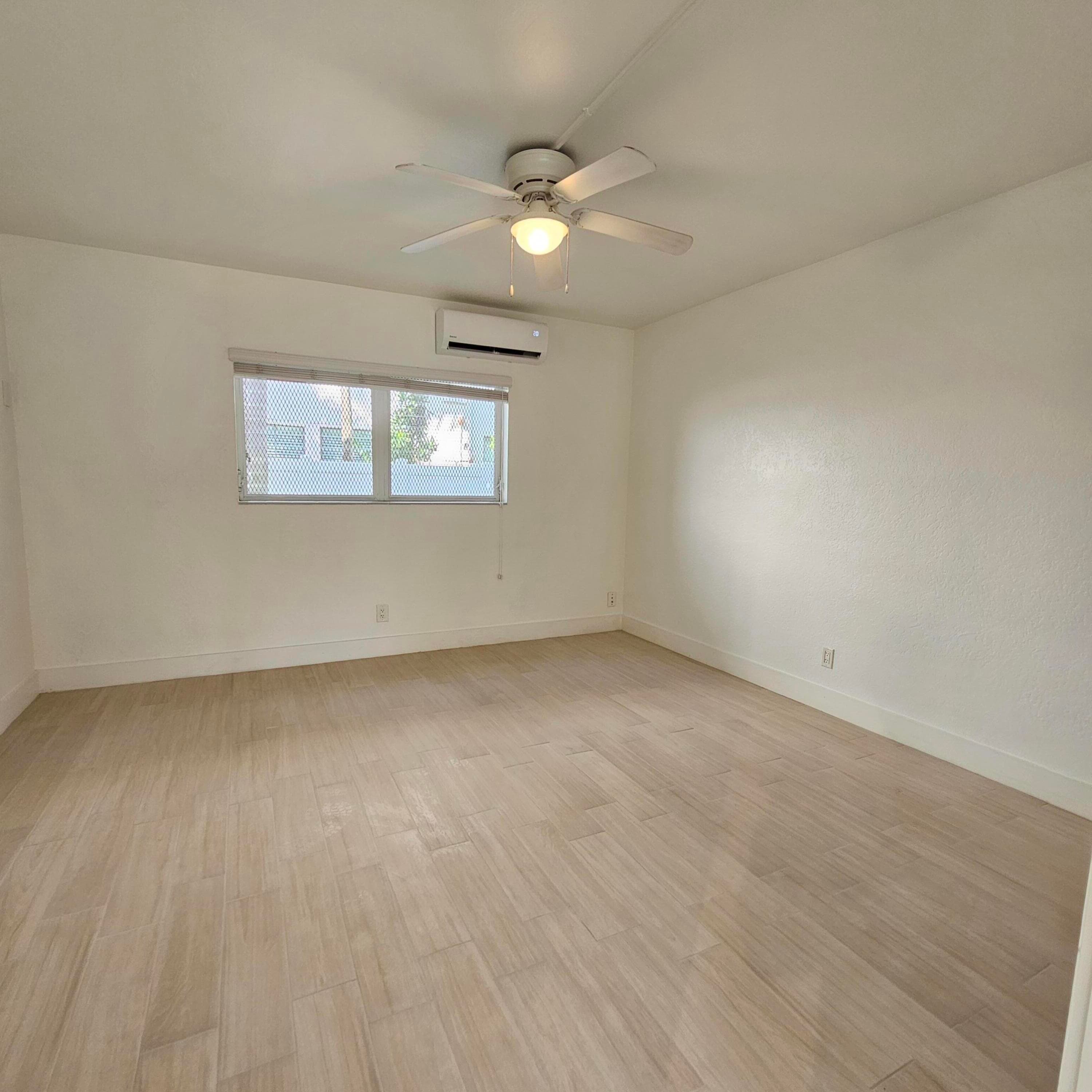 1354 Bayview Drive E, Fort Lauderdale, FL 33304 — photo 10 of 20