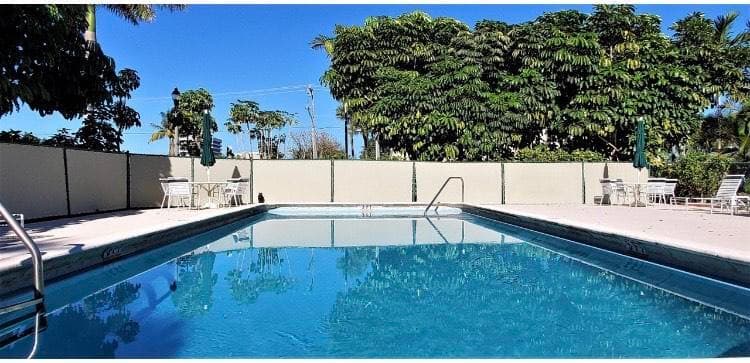 505 Spencer Drive 410, West Palm Beach, FL 33409 — photo 3 of 13