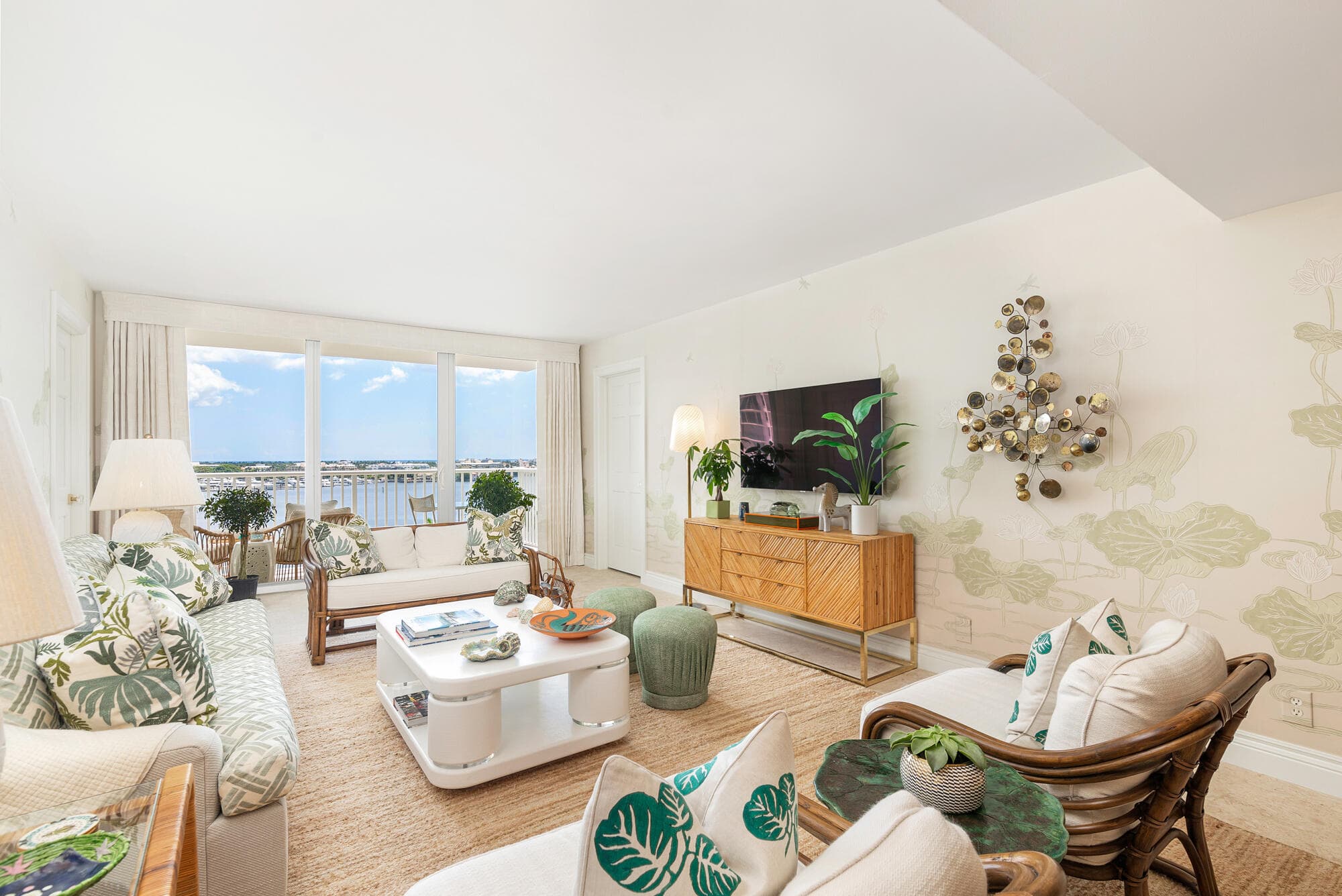 1801 S Flagler Drive 1007, West Palm Beach, FL 33401 — photo 1 of 40