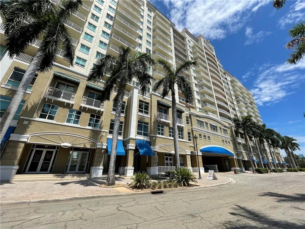 3020 NE 32nd Avenue 620, Fort Lauderdale, FL 33308 — photo 1 of 22