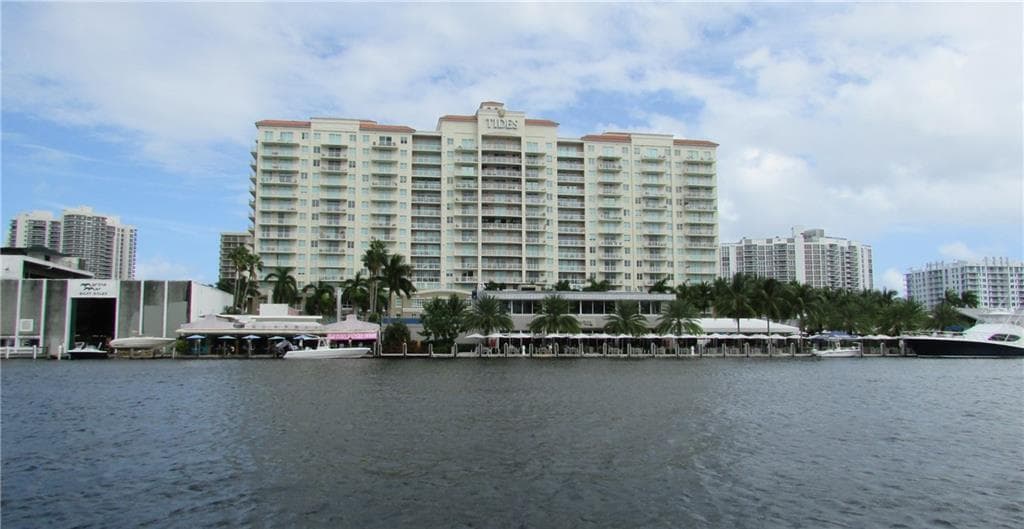 3020 NE 32nd Avenue 620, Fort Lauderdale, FL 33308 — photo 3 of 22