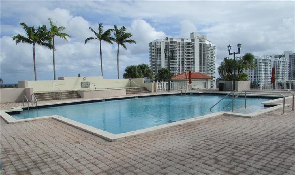 3020 NE 32nd Avenue 620, Fort Lauderdale, FL 33308 — photo 5 of 22