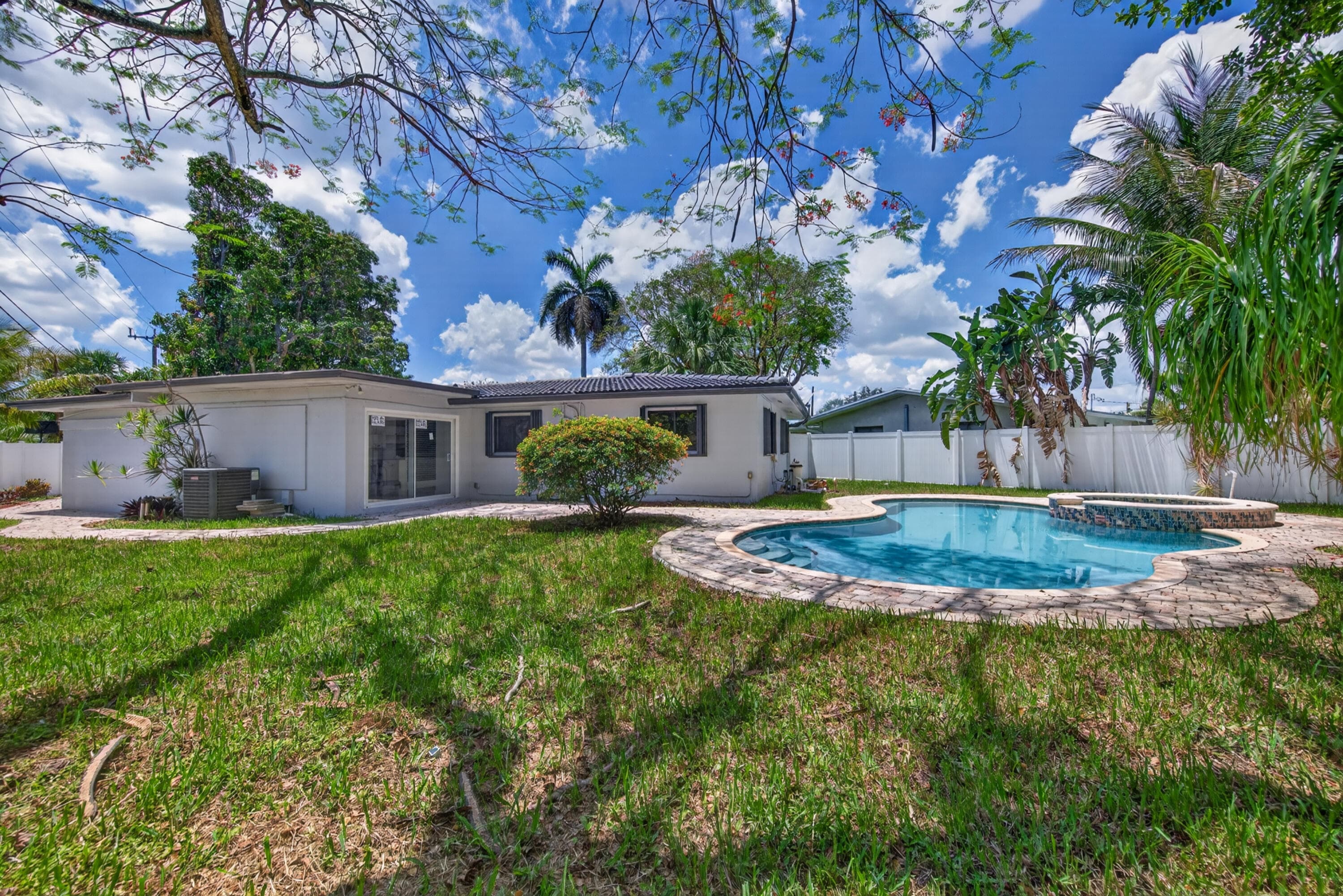 2740 NW 9th Lane, Wilton Manors, FL 33311 — photo 6 of 48