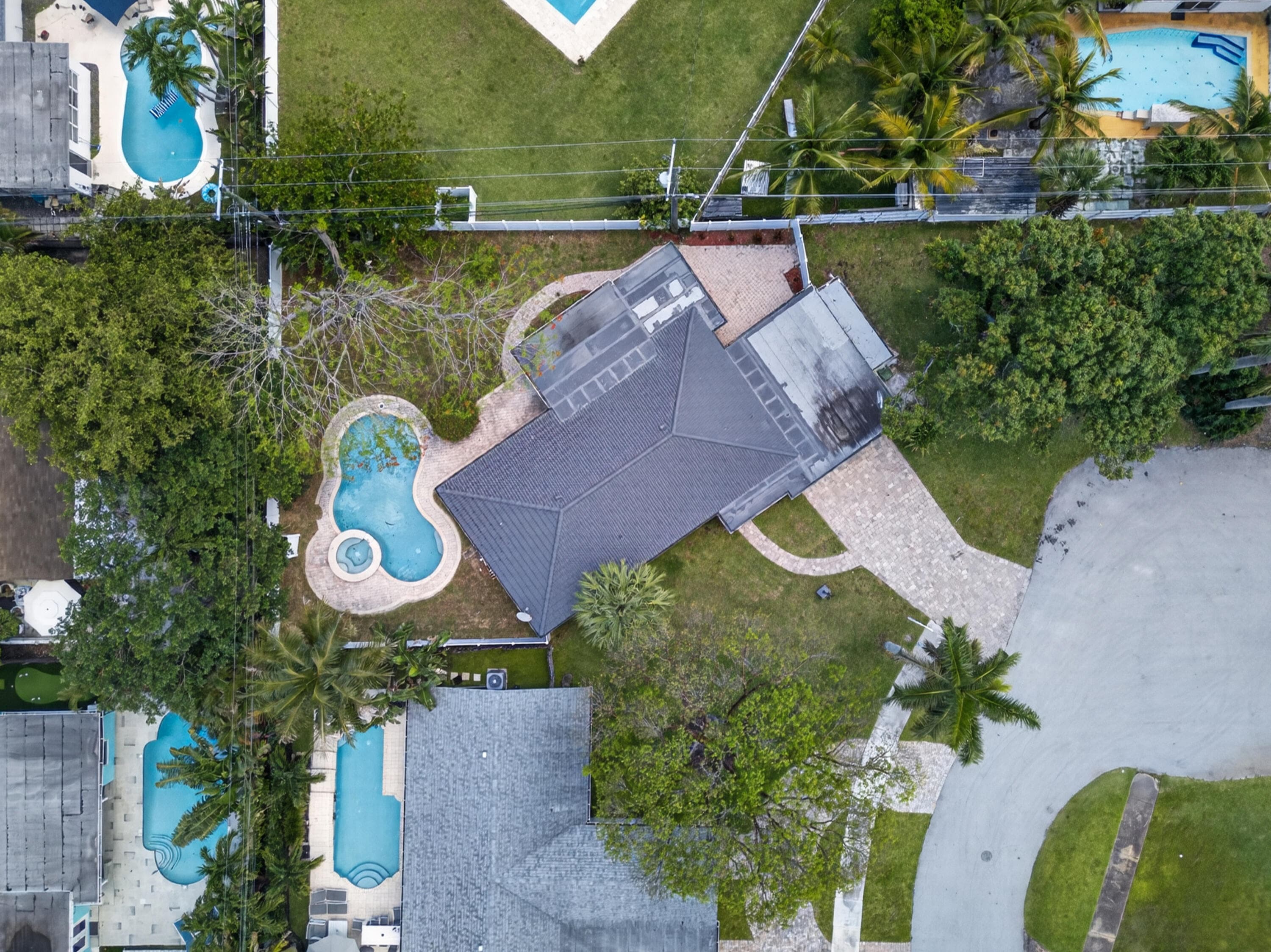 2740 NW 9th Lane, Wilton Manors, FL 33311 — photo 43 of 48