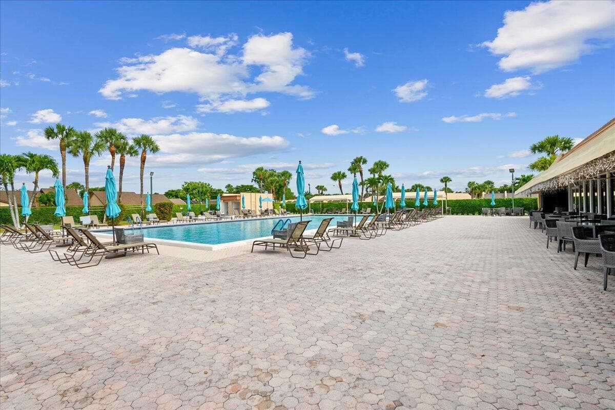 178 Lake Susan Lane, West Palm Beach, FL 33411 — photo 27 of 34