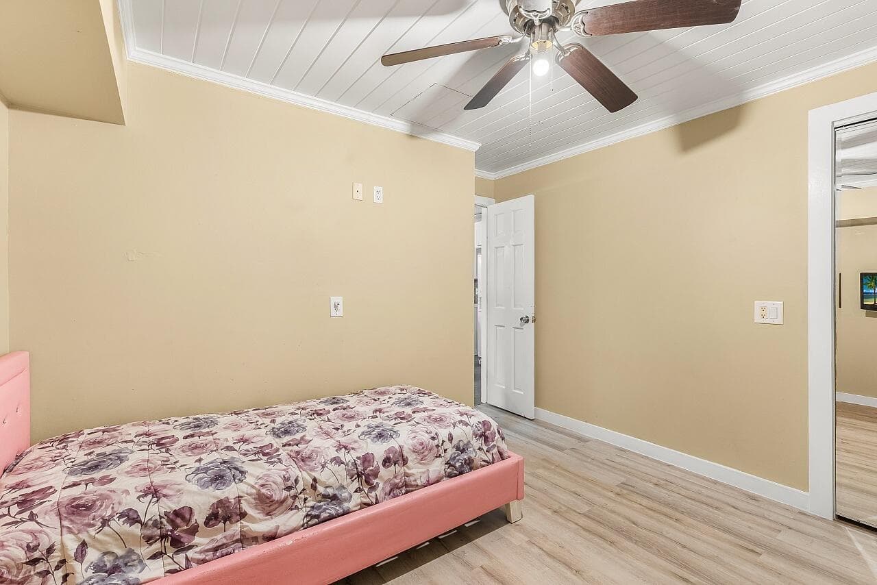 266 20th Avenue, Vero Beach, FL 32962 — photo 15 of 18