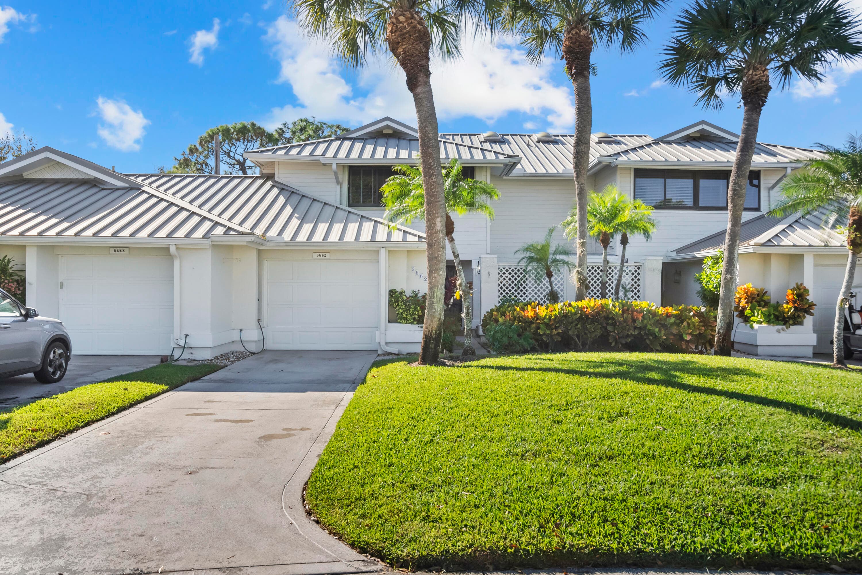 5662 SE Foxcross Place, Stuart, FL 34997 — photo 1 of 72
