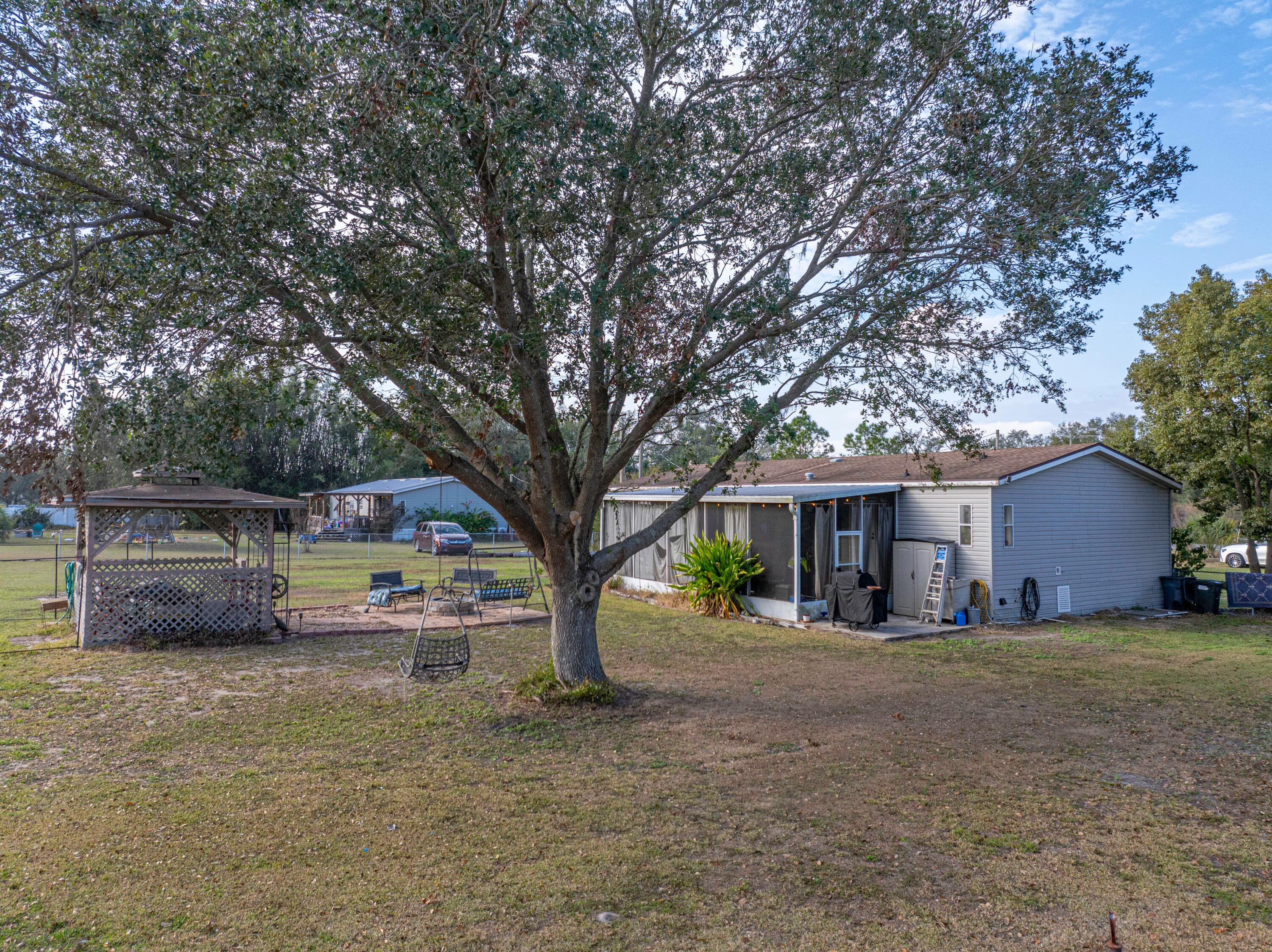 11404 Lithia Pinecrest Road, FL 33547 — photo 49 of 63