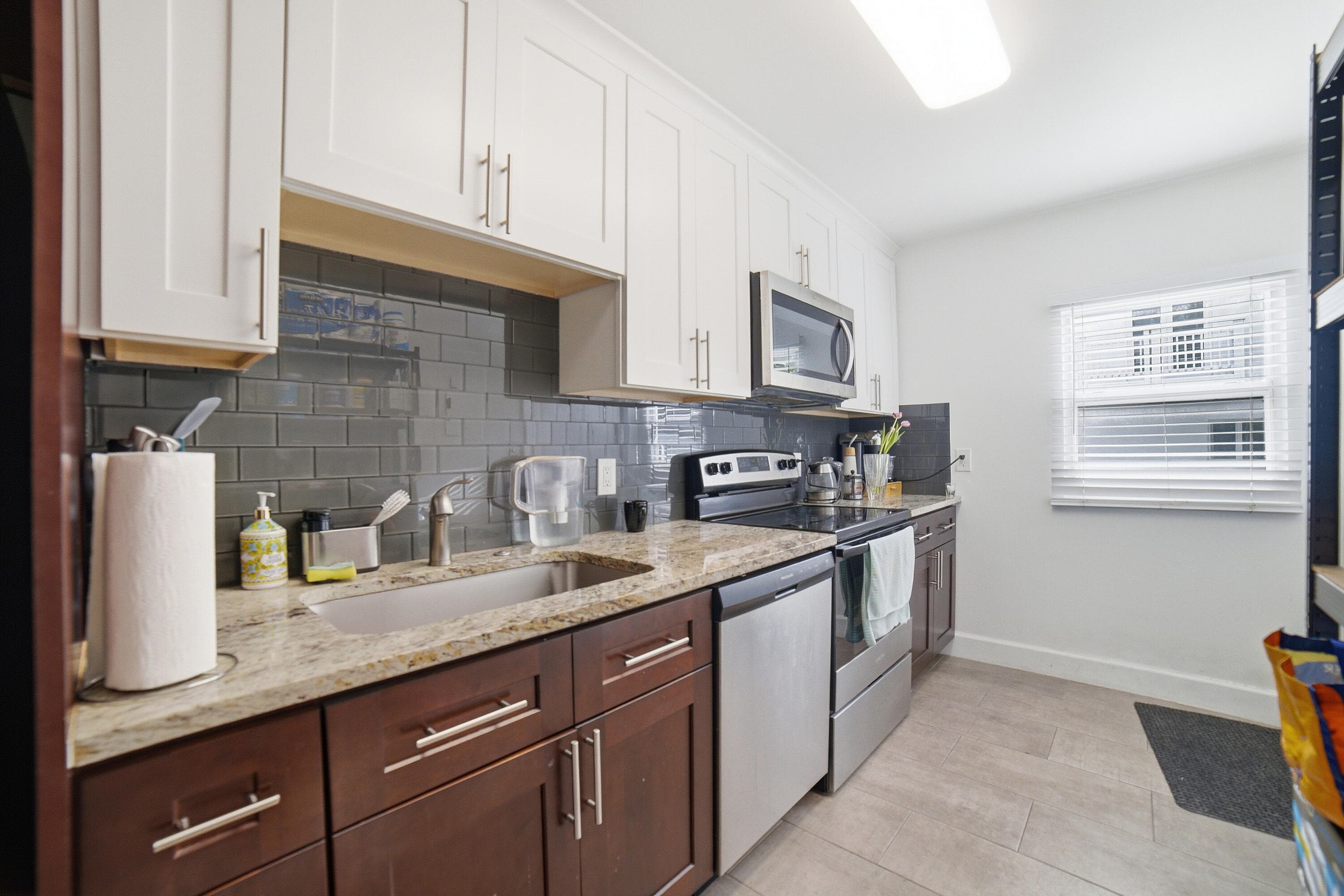 110 NE 16th Terrace, Fort Lauderdale, FL 33301 — photo 12 of 40