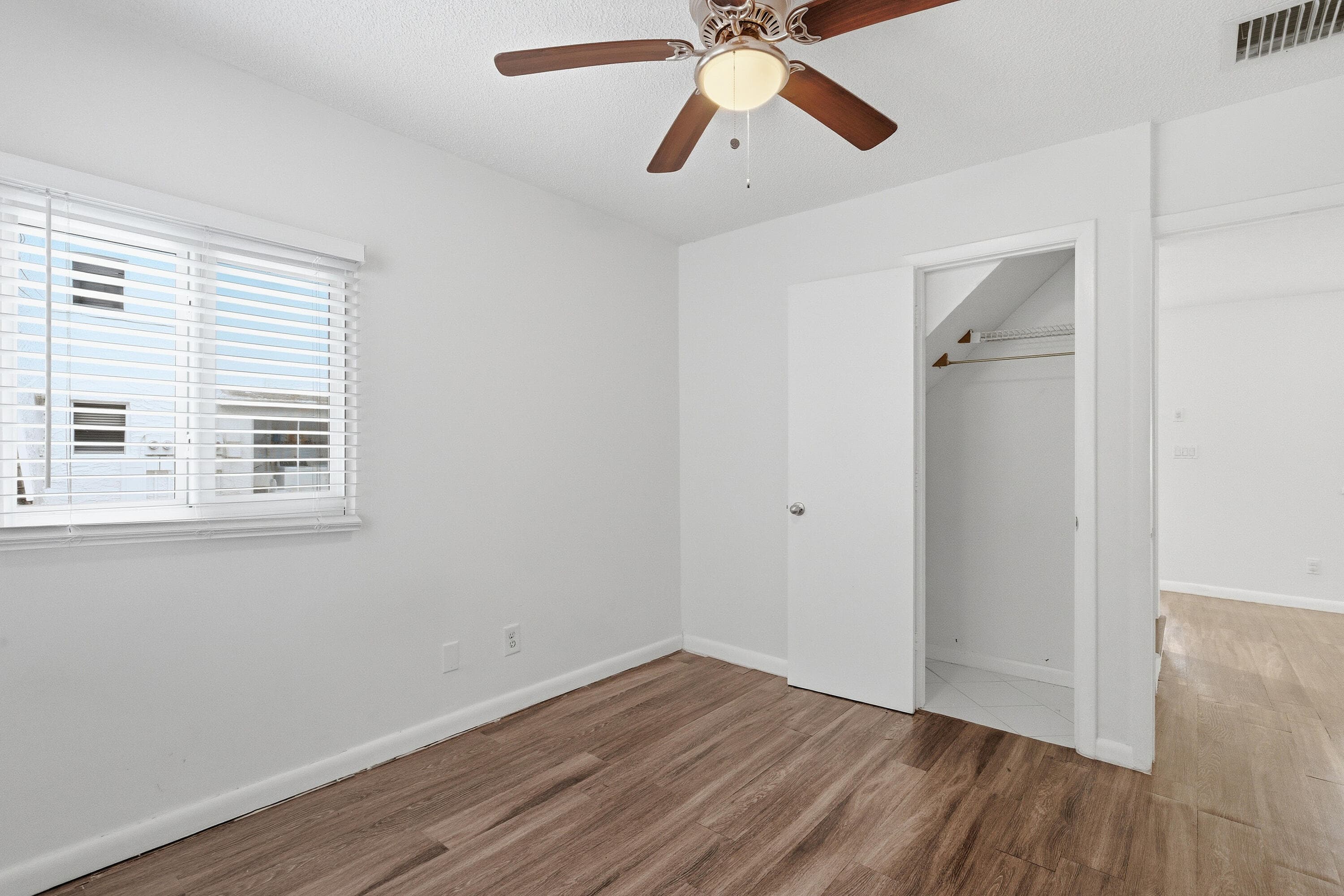 110 NE 16th Terrace, Fort Lauderdale, FL 33301 — photo 31 of 40