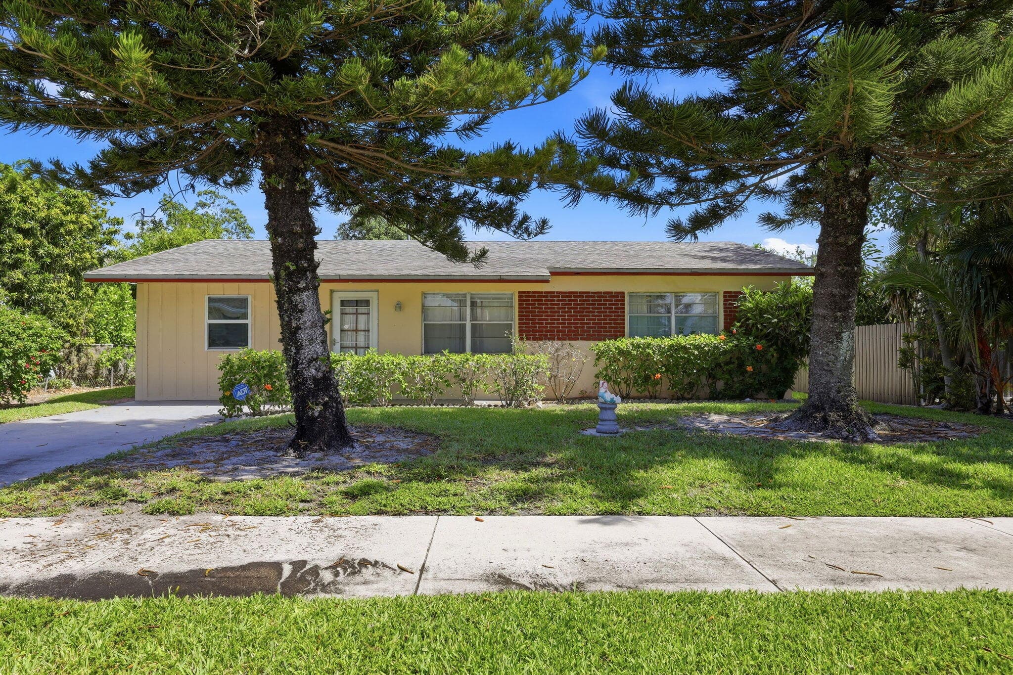 115 SE 11th Avenue, Boynton Beach, FL 33435 — photo 3 of 26
