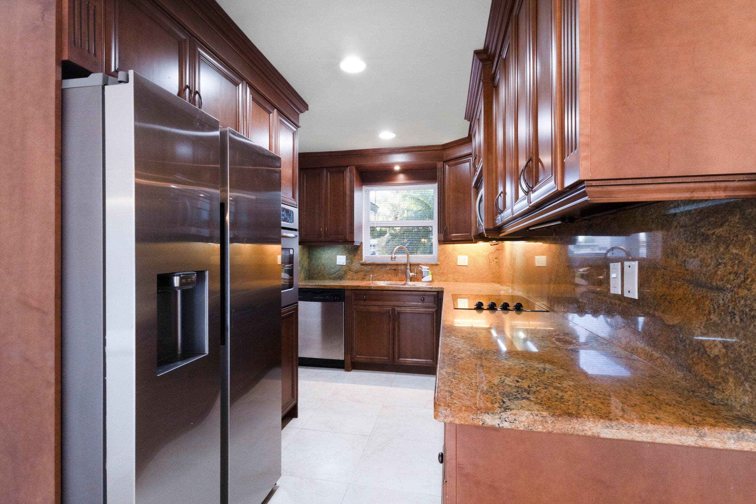 2940 NE 18th Street, Pompano Beach, FL 33062 — photo 5 of 31