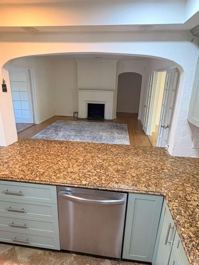 733 NE 18th Avenue, Fort Lauderdale, FL 33304 — photo 9 of 88
