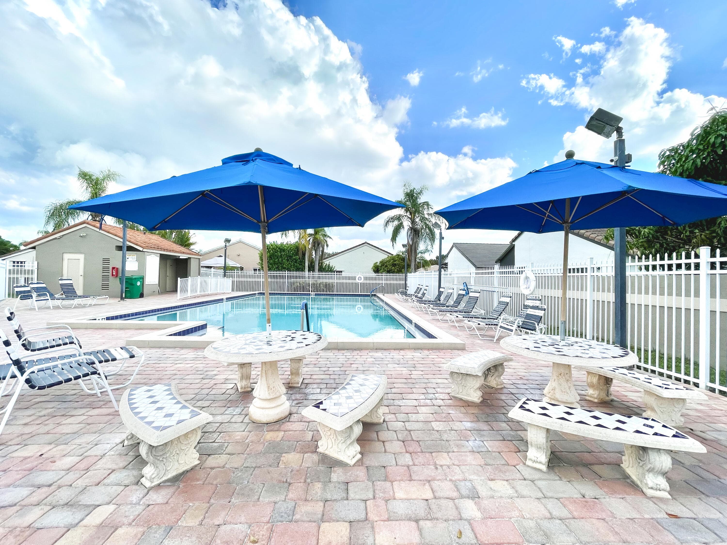 5851 Bristol Lane, Davie, FL 33331 — photo 16 of 17