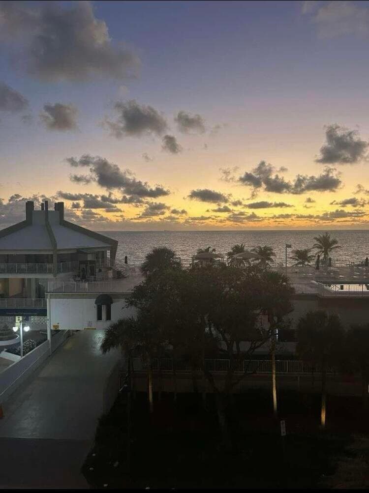 111 Briny Avenue 7-03, Pompano Beach, FL 33062 — photo 10 of 19