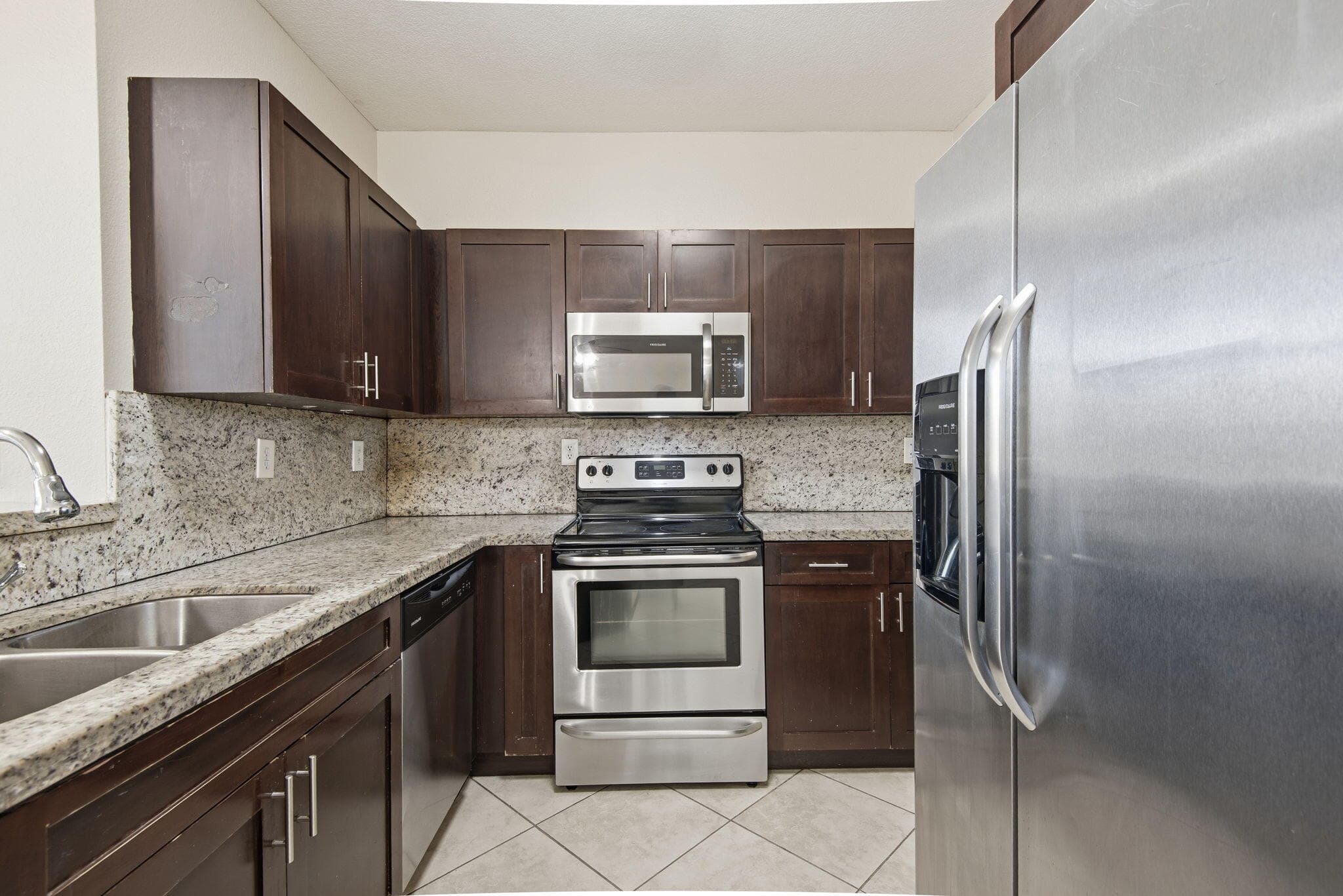 3720 SW 69th Avenue 3720, Miami, FL 33155 — photo 17 of 38