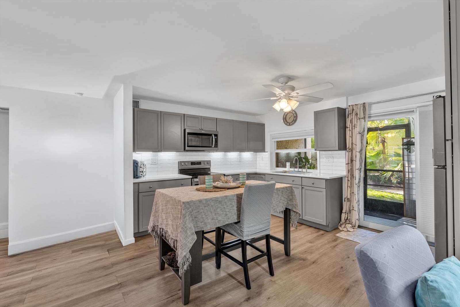 5314 NE 6 Avenue E20, Oakland Park, FL 33334 — photo 5 of 32