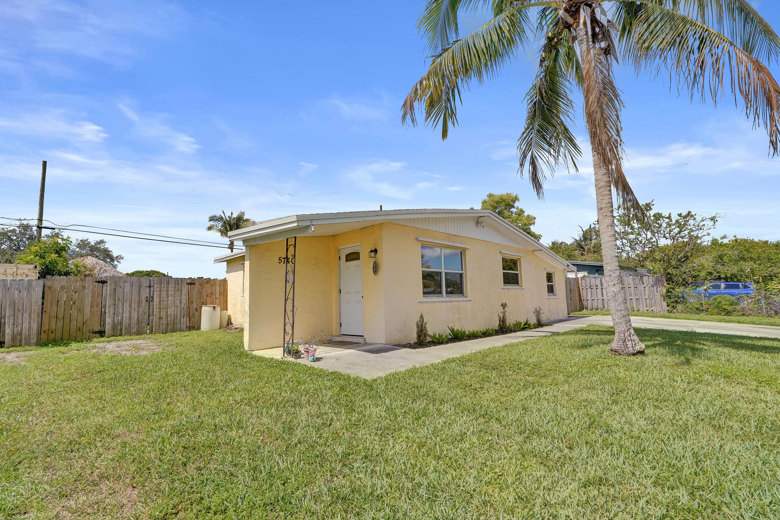 5740 SW 38th Street, Davie, FL 33314 — photo 3 of 57