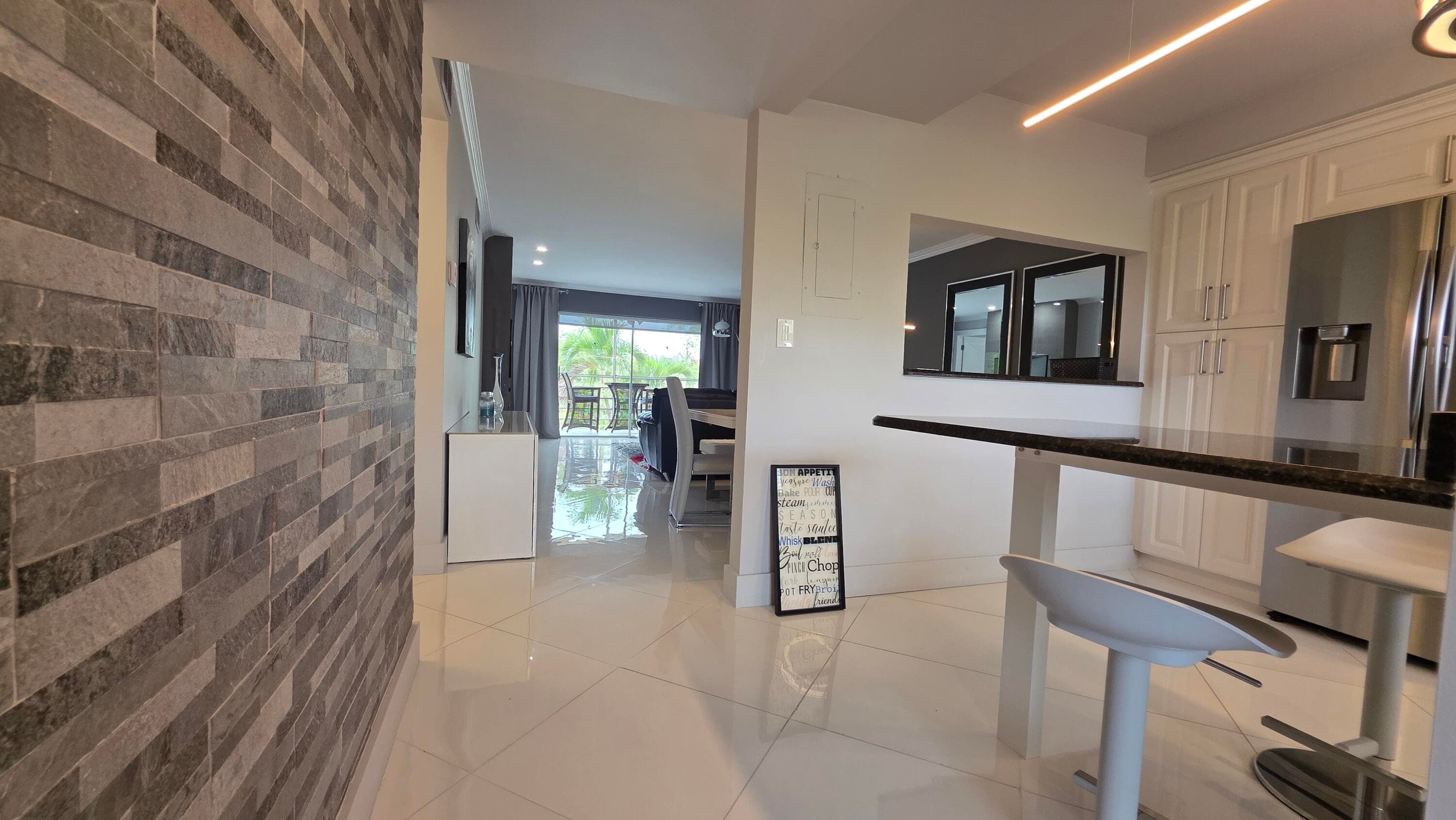 9301 Sunrise Lakes Boulevard 306, Sunrise, FL 33322 — photo 4 of 40