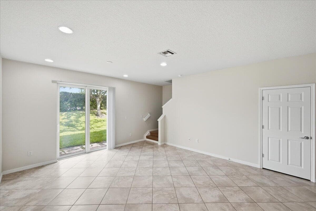 1069 Normandie Way, Vero Beach, FL 32960 — photo 10 of 47