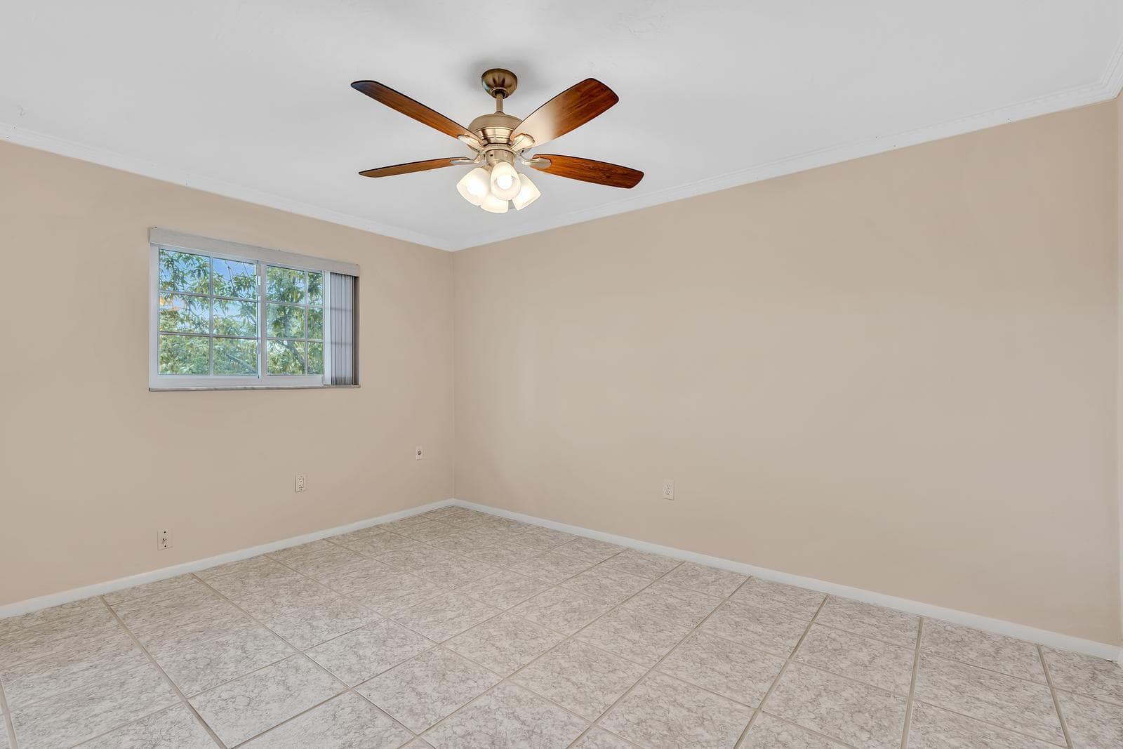 2411 NW 87th Avenue, Sunrise, FL 33322 — photo 40 of 68