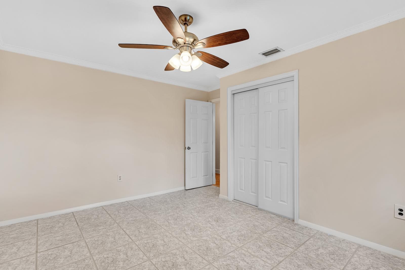 2411 NW 87th Avenue, Sunrise, FL 33322 — photo 43 of 68
