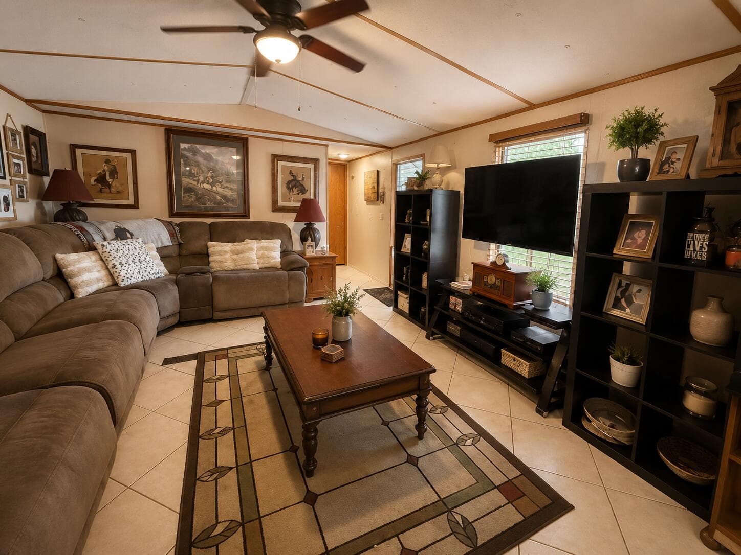 482 Palmetto Avenue, Palmdale, FL 33935 — photo 6 of 17