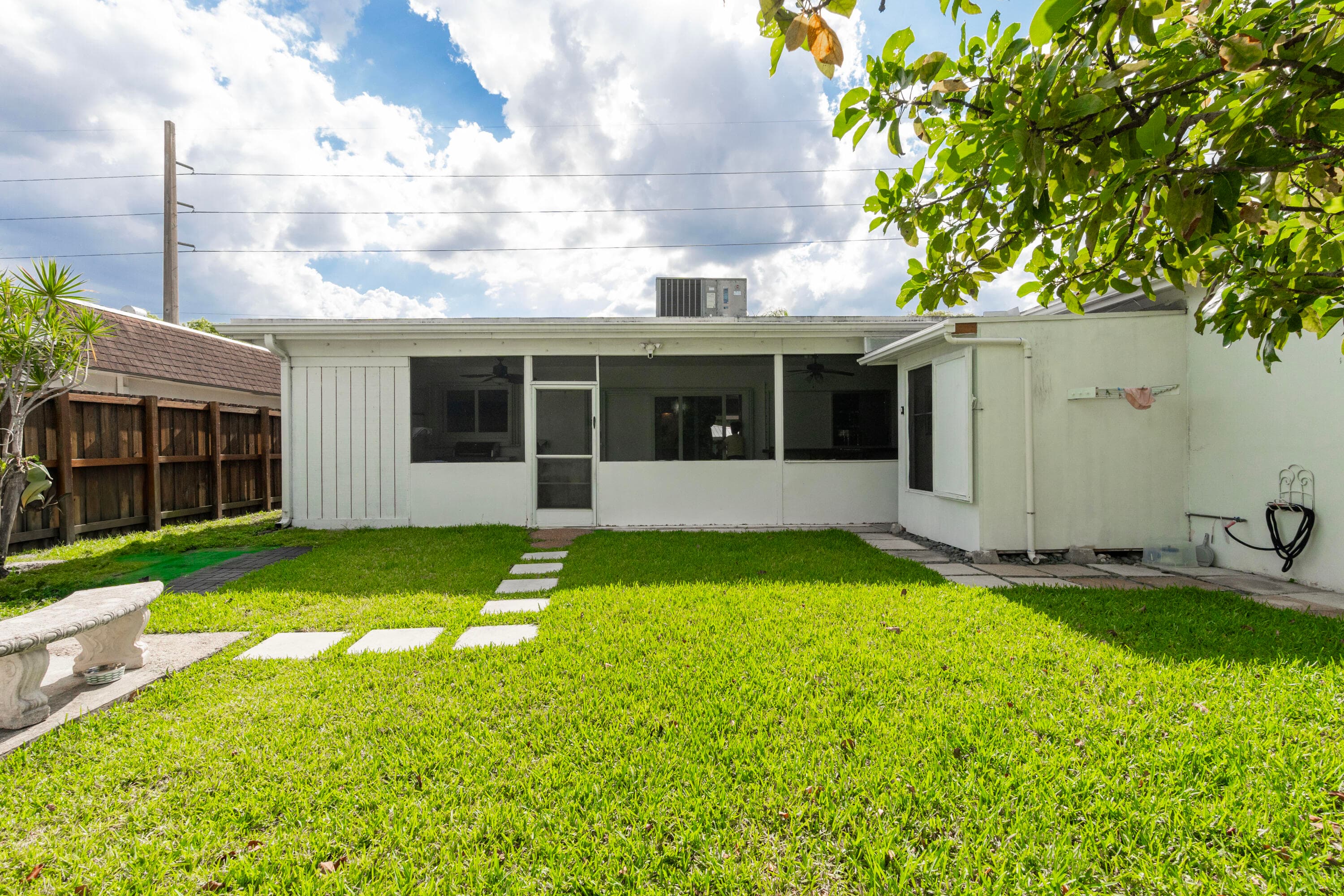 2141 N 56th Avenue, Hollywood, FL 33021 — photo 19 of 23